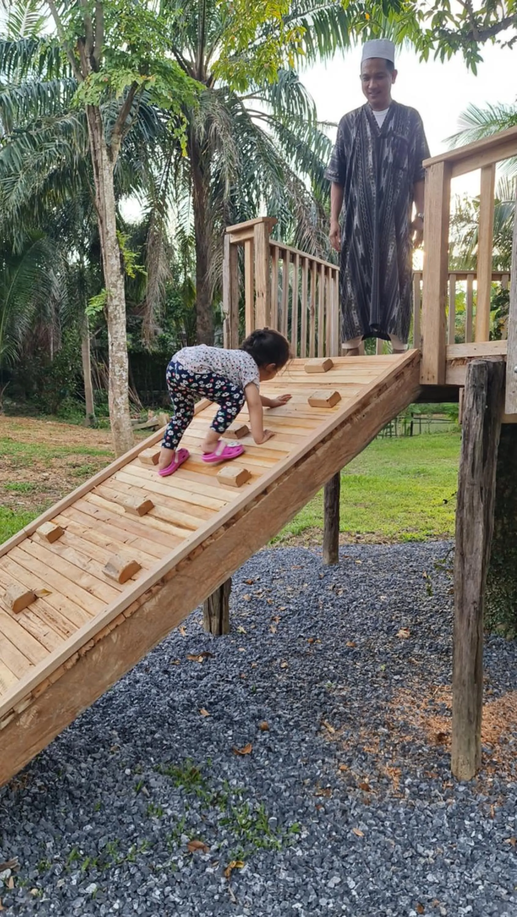 Baan Suan Rim Klong Resort