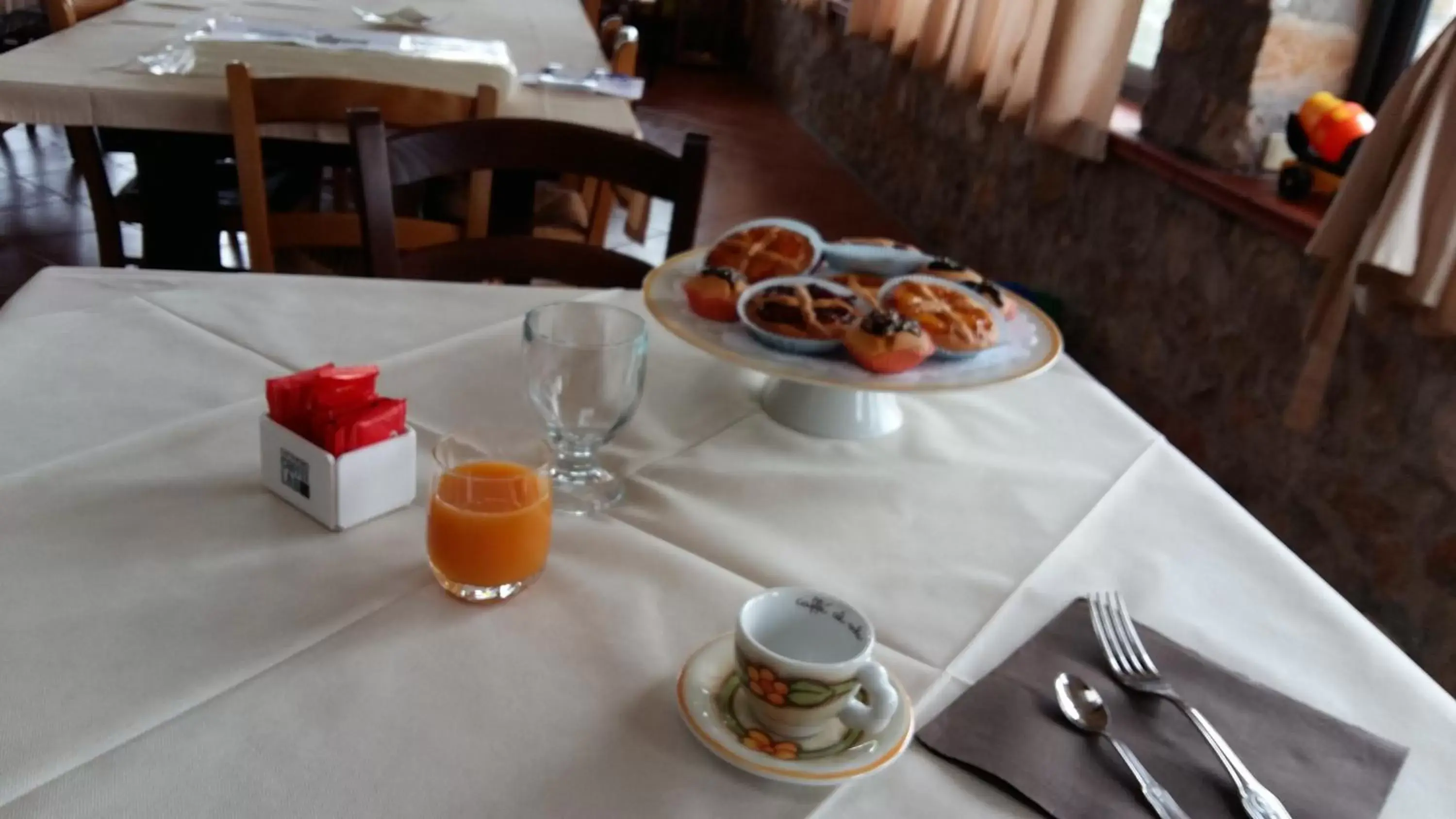 Italian breakfast in B&B La Vecchia Scuola