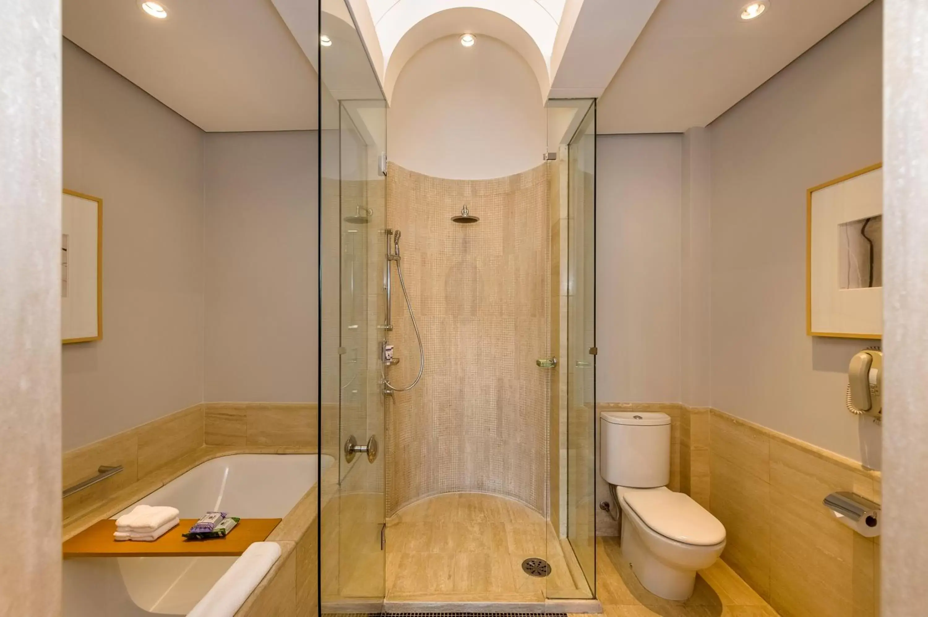 Shower, Bathroom in Grand Hyatt São Paulo
