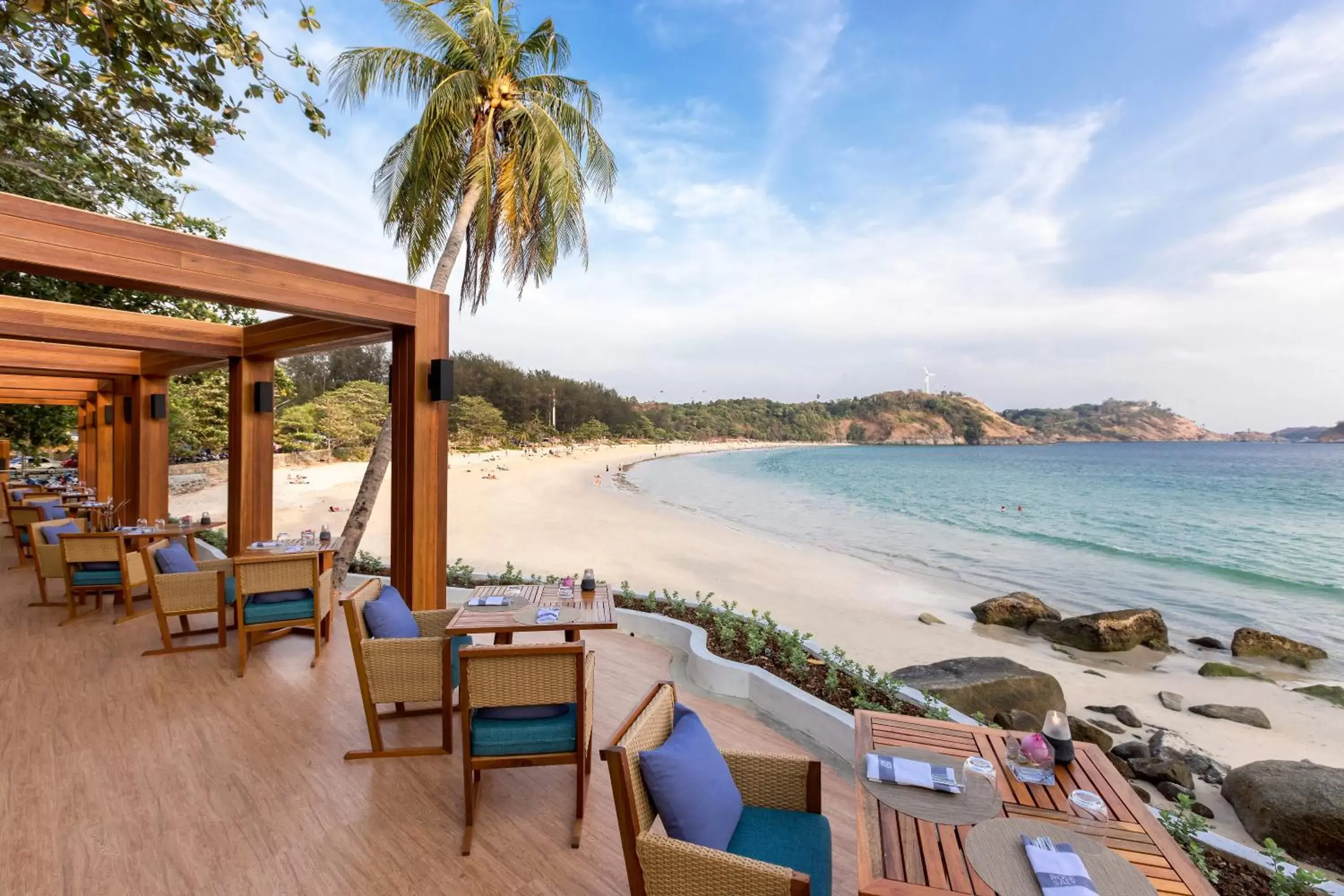 Restaurant/places to eat, Beach in The Nai Harn - SHA Extra Plus