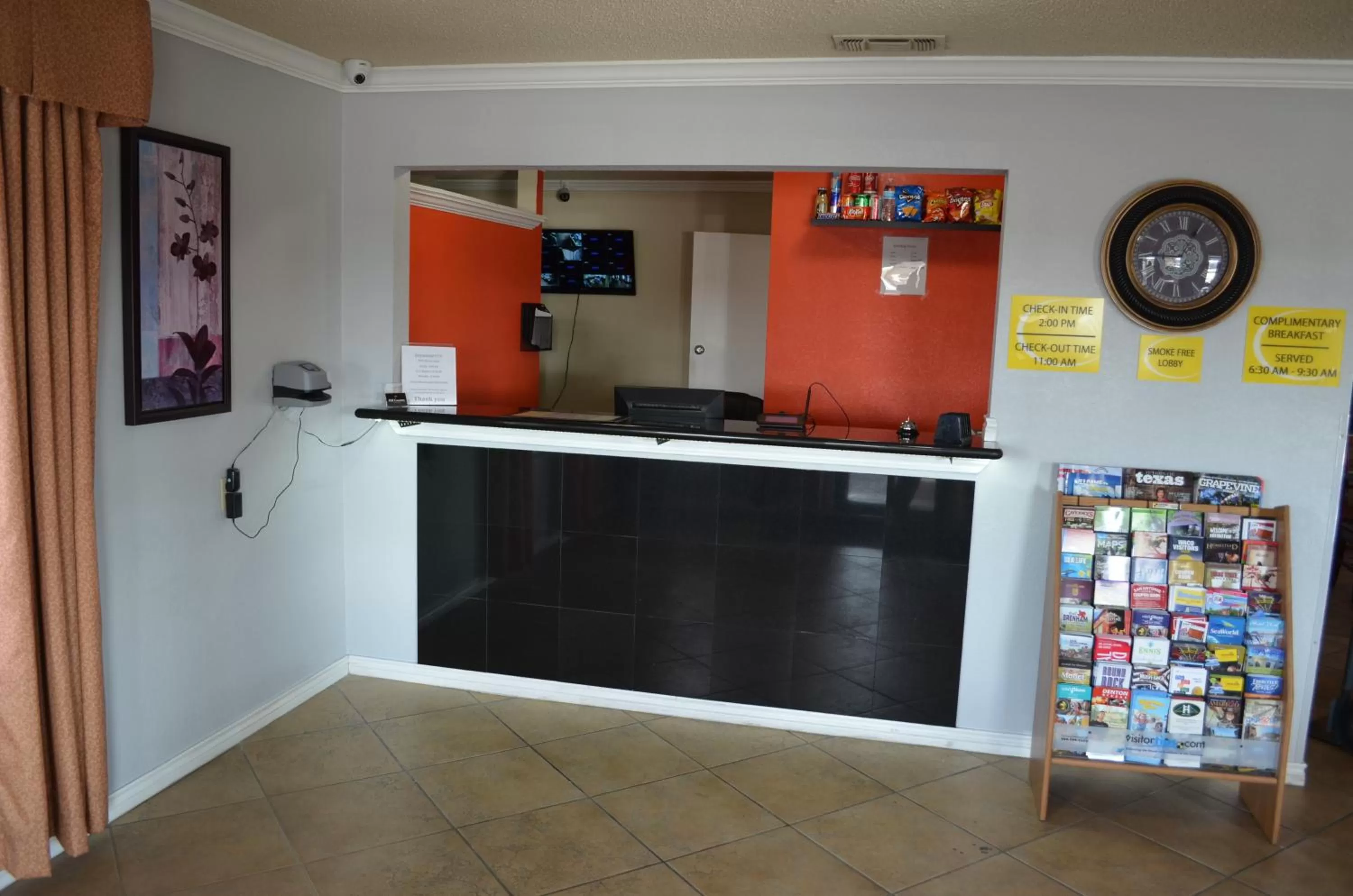 Lobby or reception in Hill Country Inn and Suite