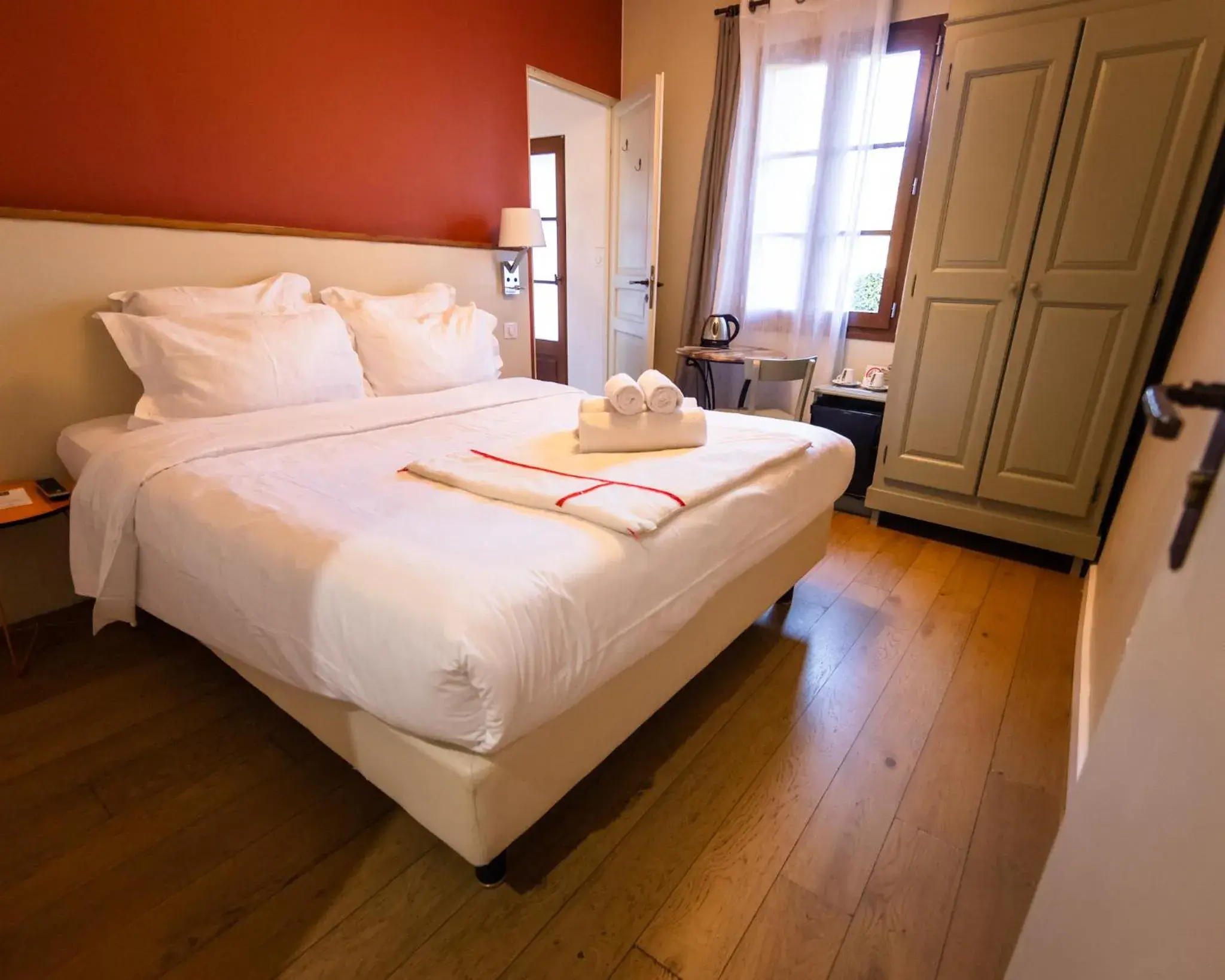 Photo of the whole room, Bed in Domaine Gaogaia