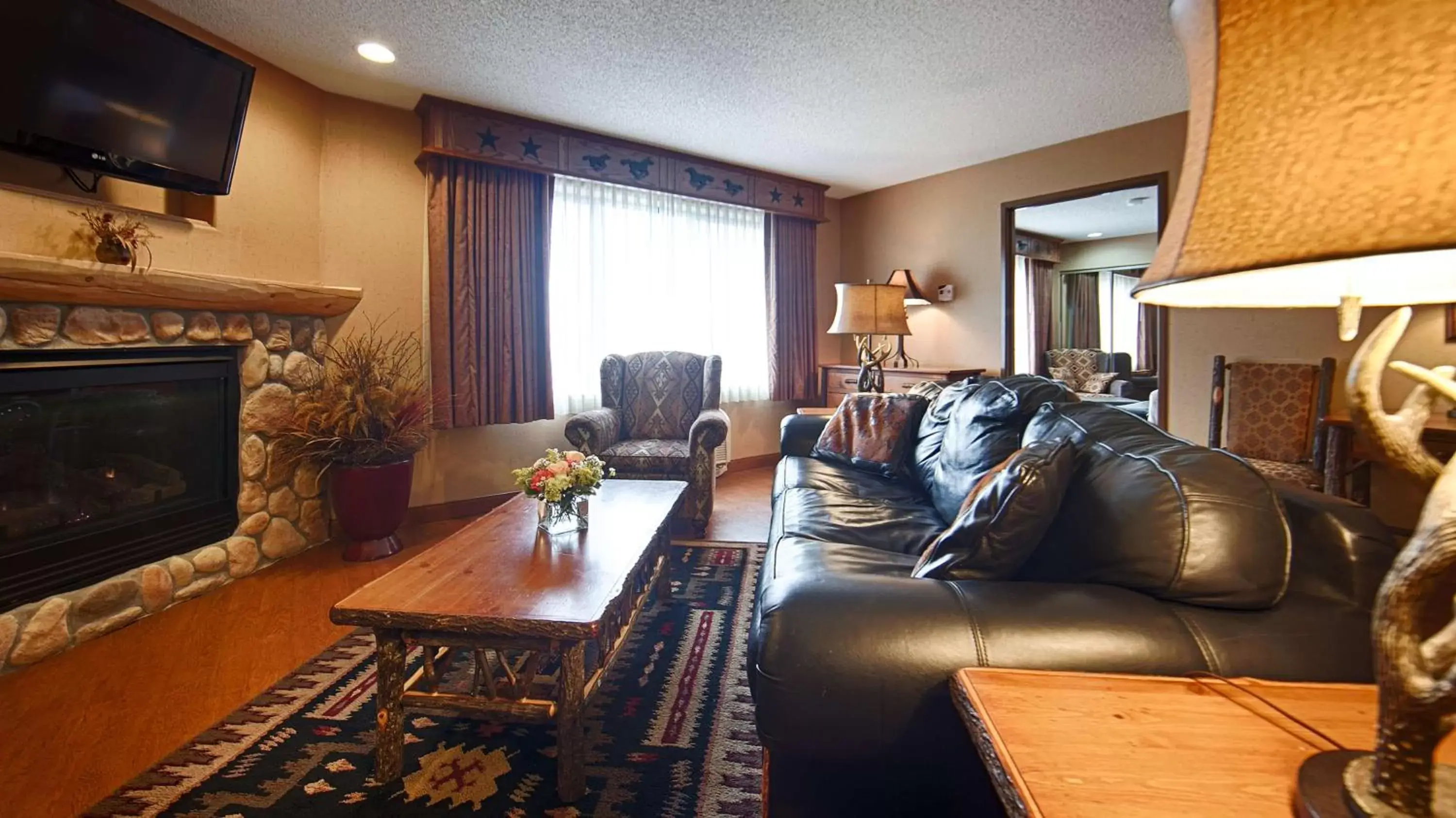 Photo of the whole room, Seating Area in Best Western Plus Kelly Inn & Suites