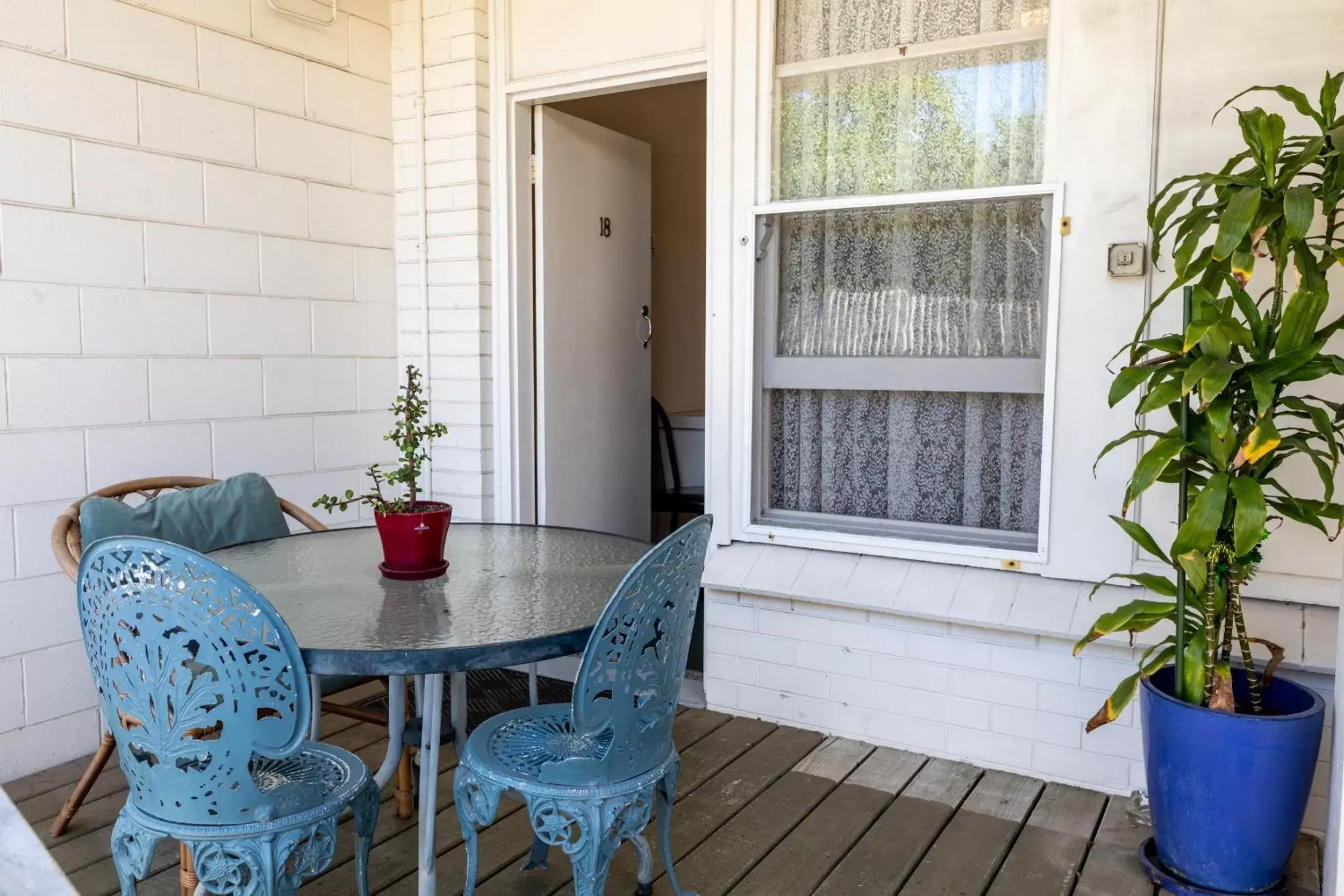 Balcony/Terrace in Blue Seas Motel