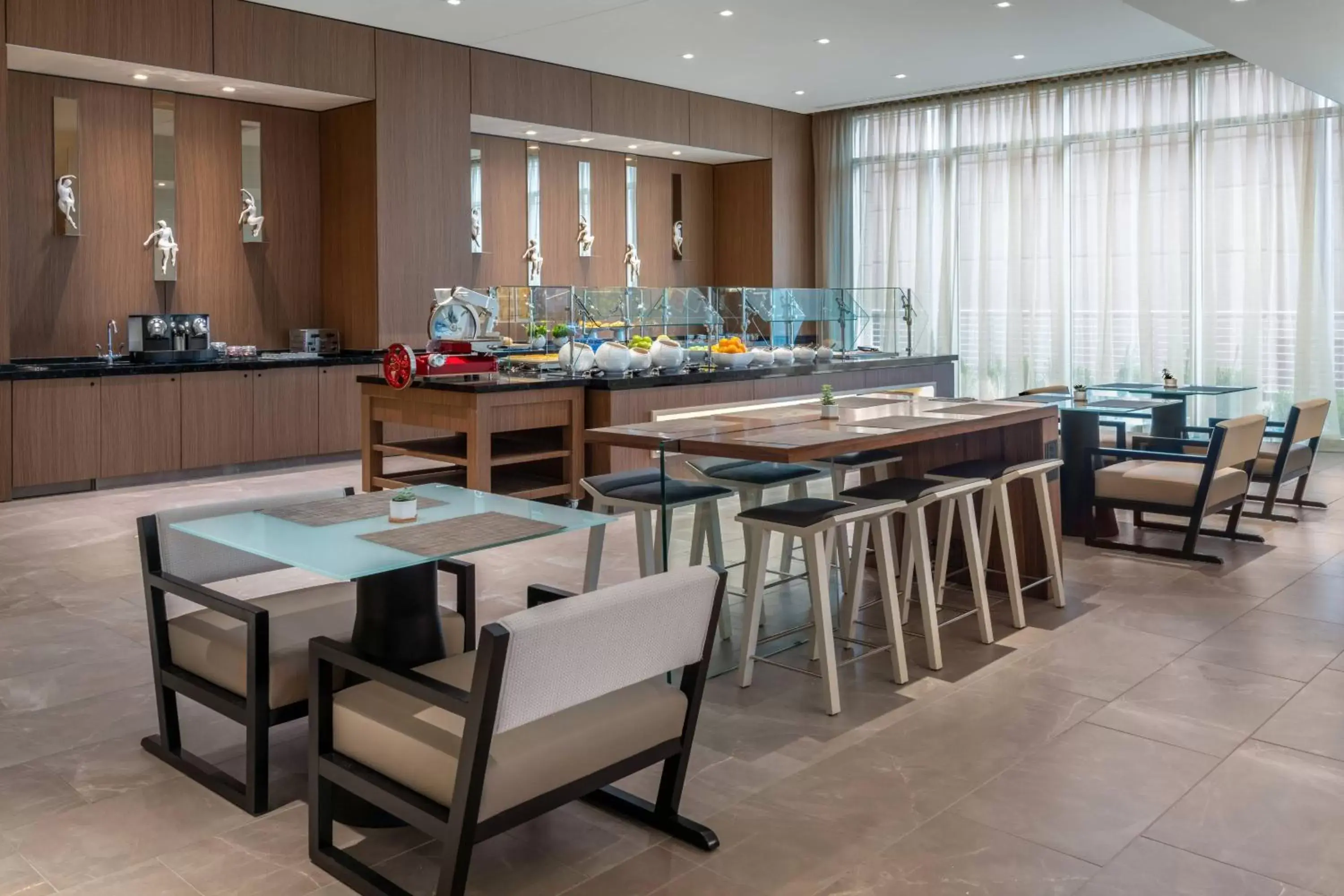 Kitchen or kitchenette, Restaurant/Places to Eat in AC Hotel by Marriott Atlanta Midtown