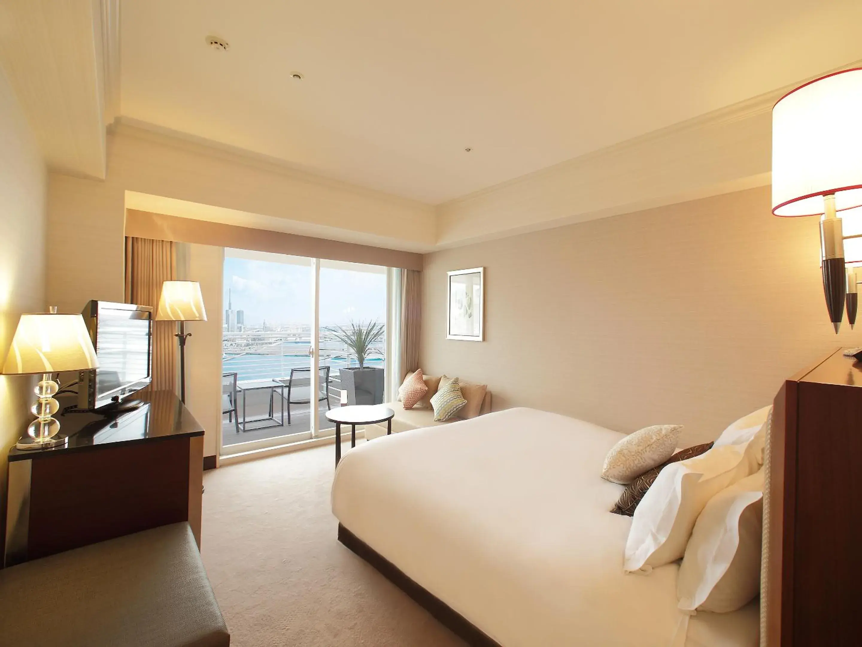 Photo of the whole room in Kobe Meriken Park Oriental Hotel