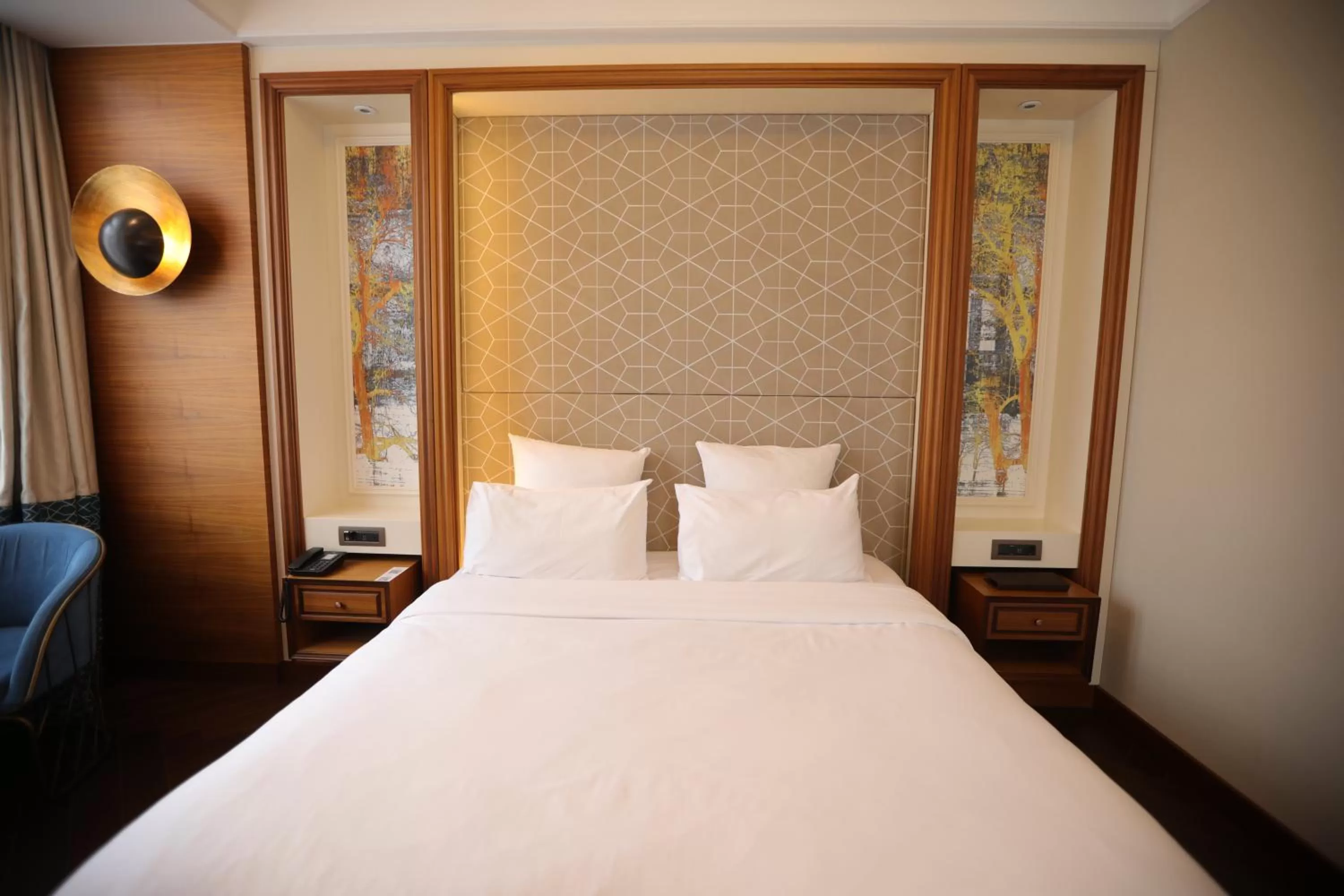Bed in Mercure Istanbul Sirkeci