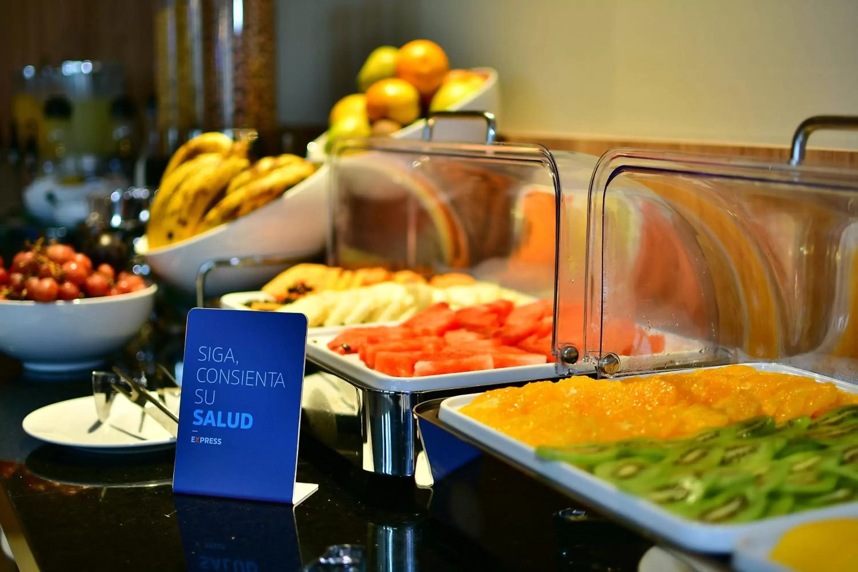 Breakfast, Food in Holiday Inn Express Asuncion Aviadores , an IHG Hotel