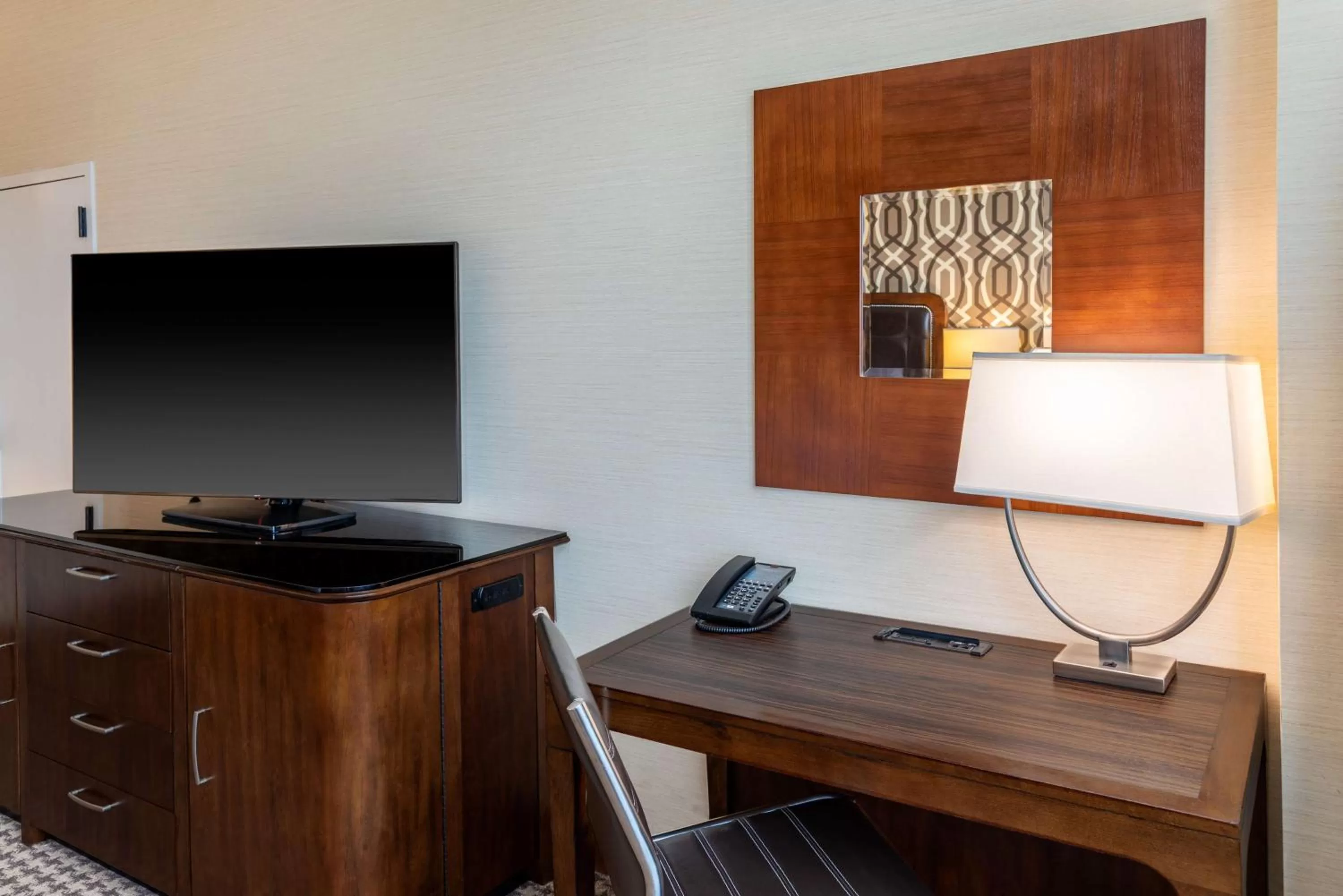 Bedroom in Hilton Alexandria Mark Center