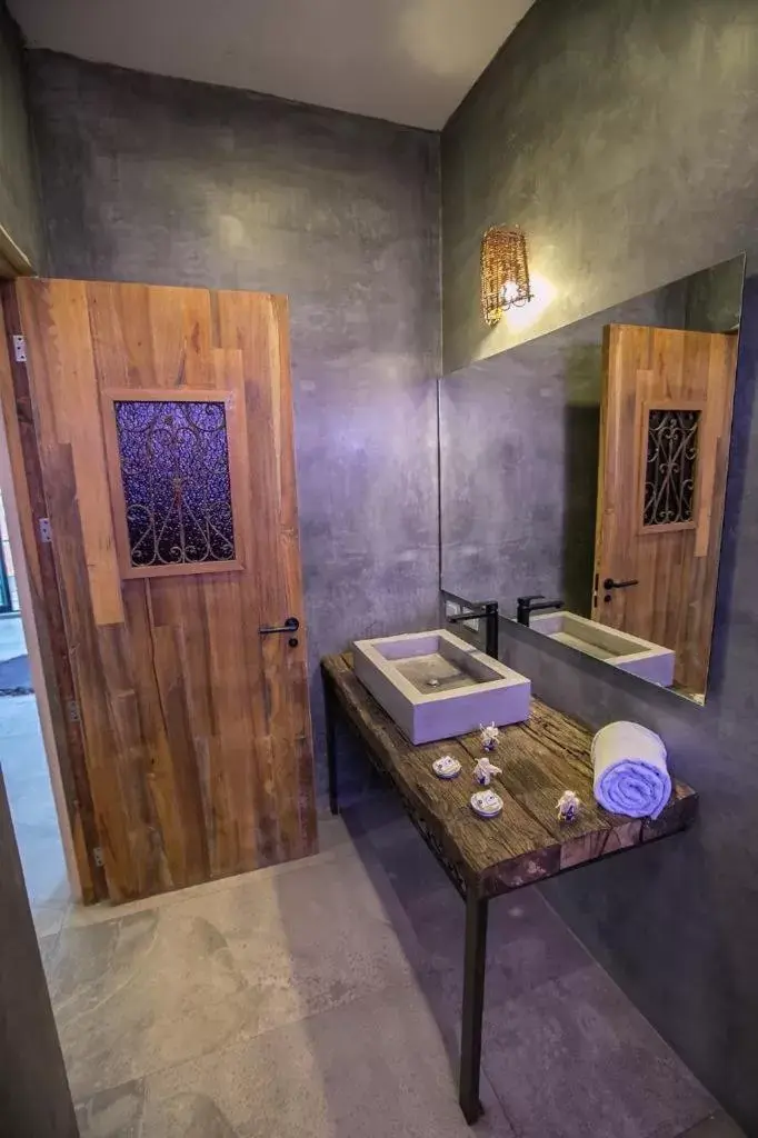 Bathroom in XscapeTulum