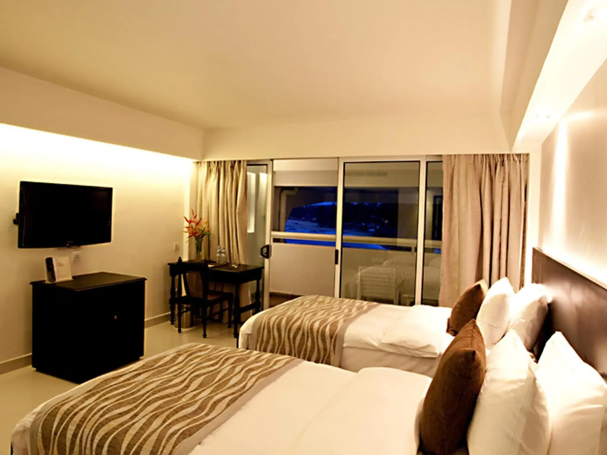 Bedroom, Room Photo in Mount Lavinia Beach Hotel