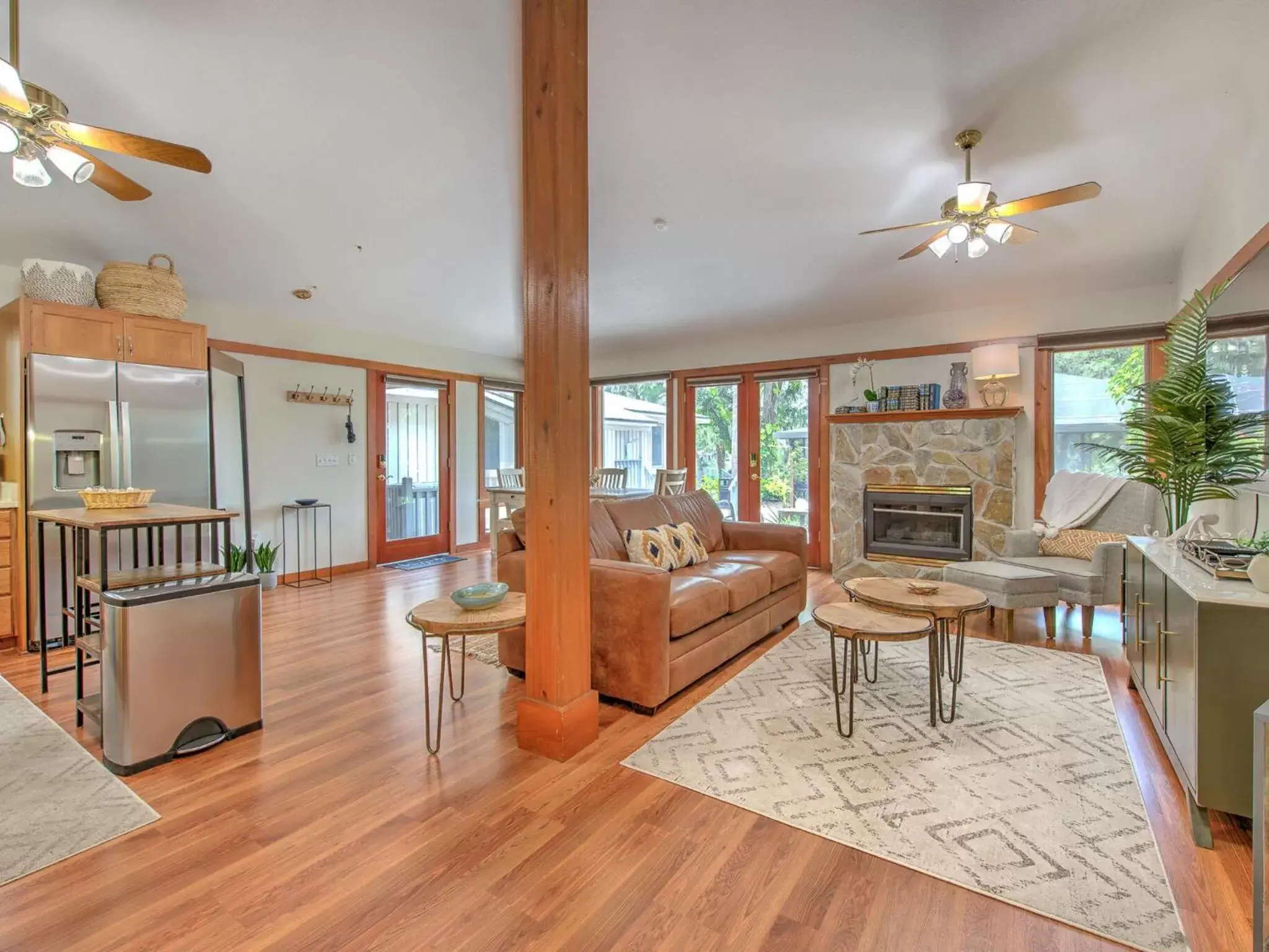 Living room in Riverbend Retreat - Fla.