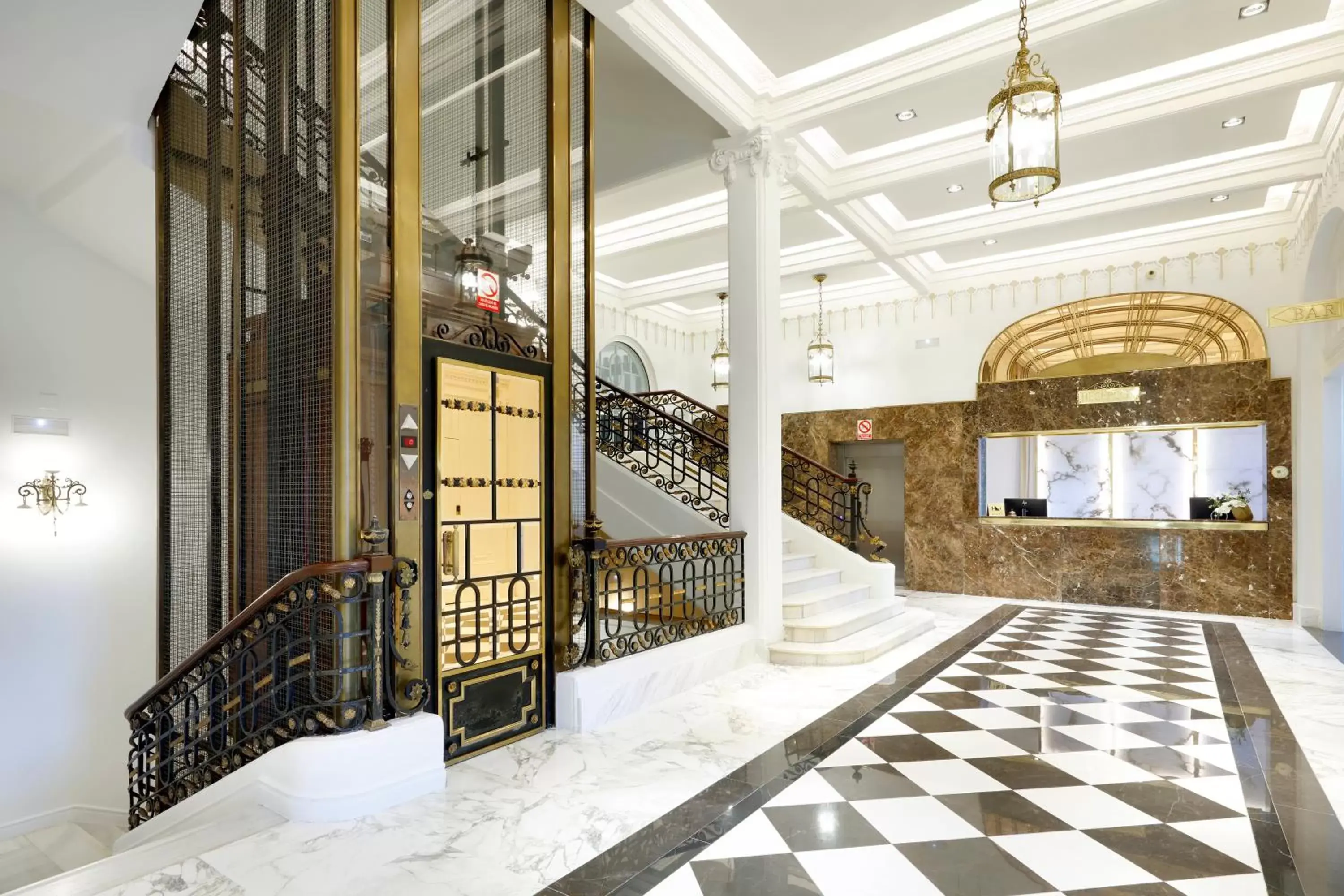 Lobby or reception in Eurostars Hotel Real