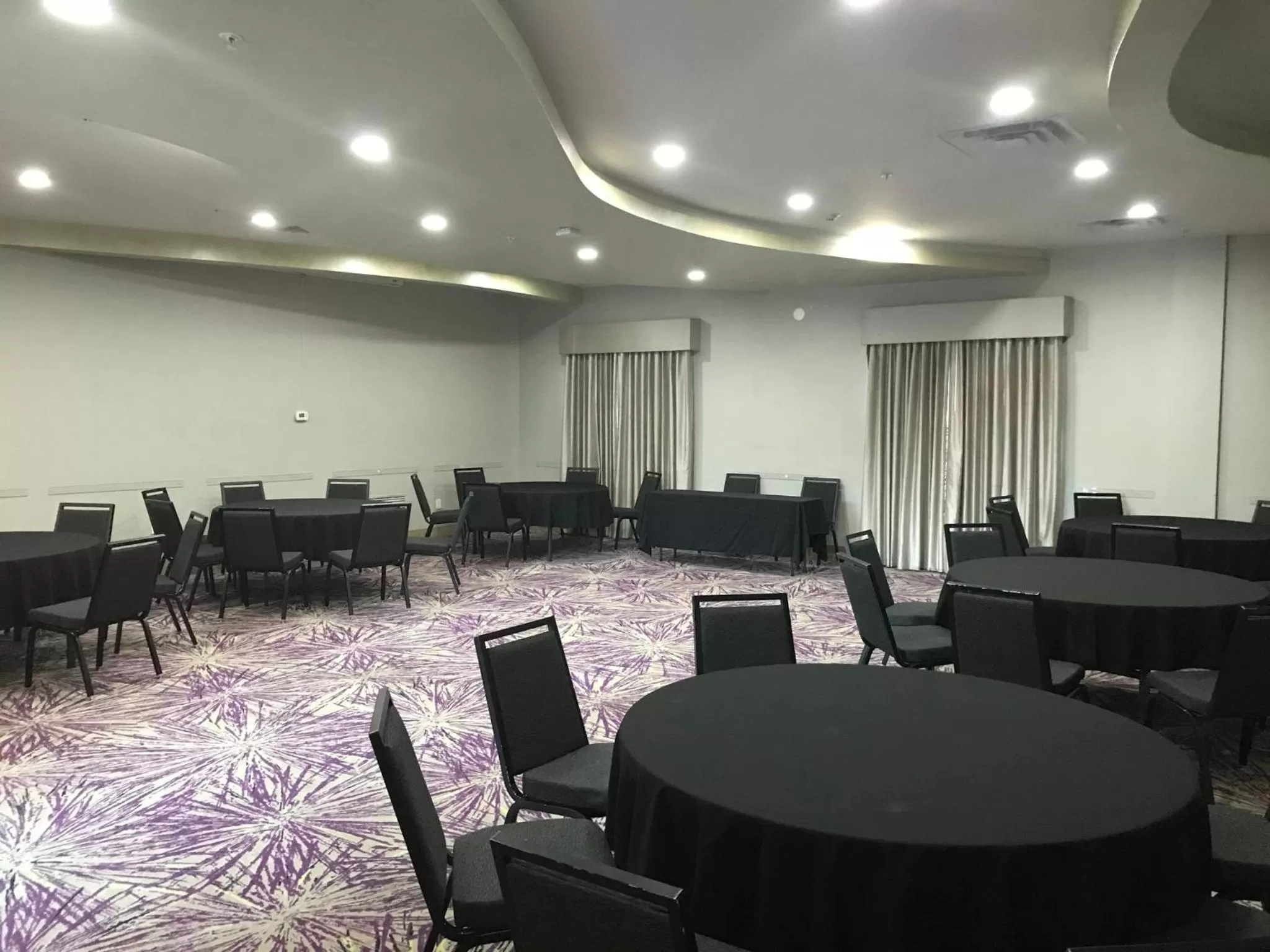 Banquet/Function facilities in Holiday Inn Express & Suites Garland E - Lake Hubbard I30 by IHG
