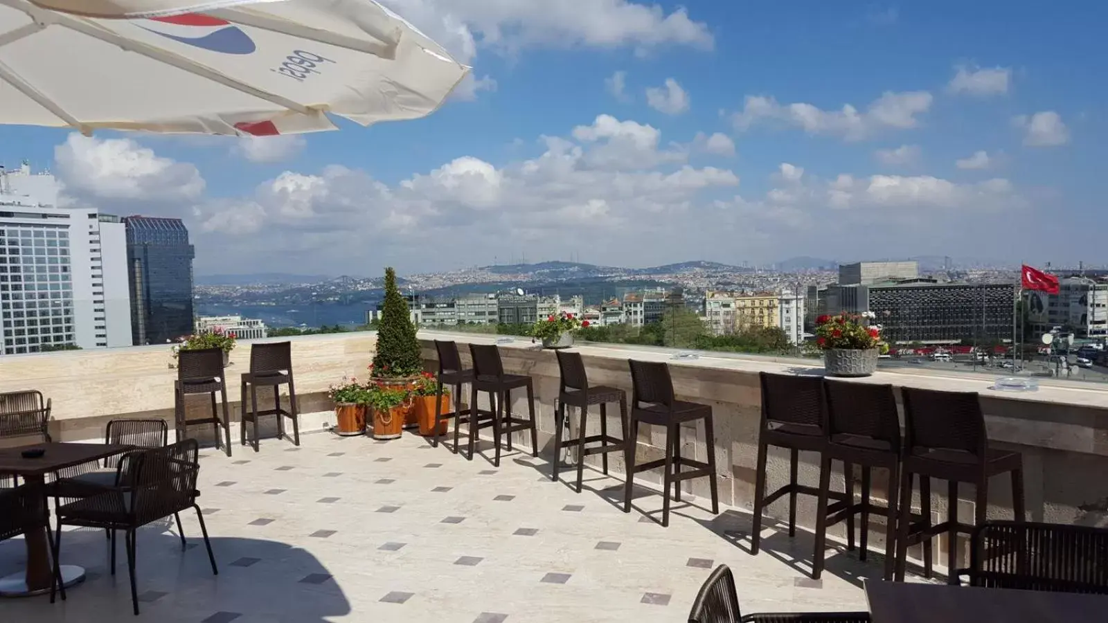 Balcony/Terrace in Taksim Gonen Hotel