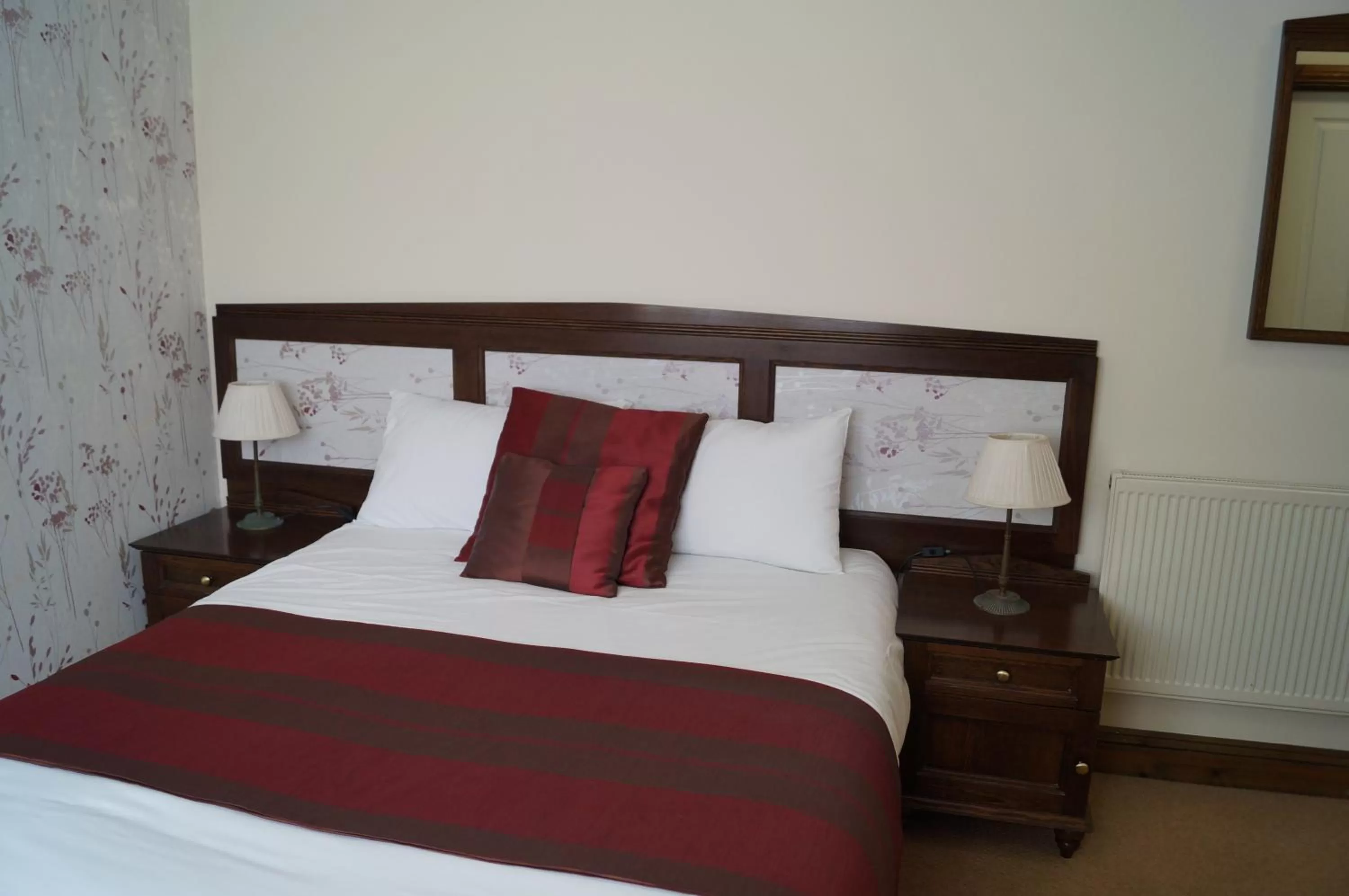 Bed in The Flying Bull Inn