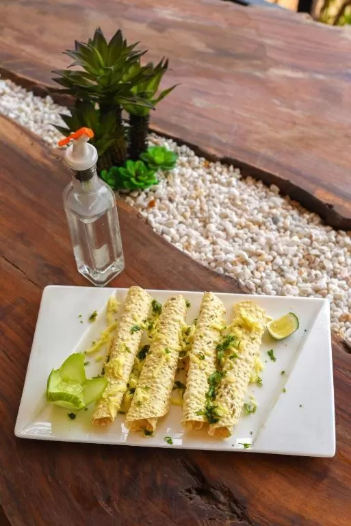 Food and drinks, Food in African Tribe Suites