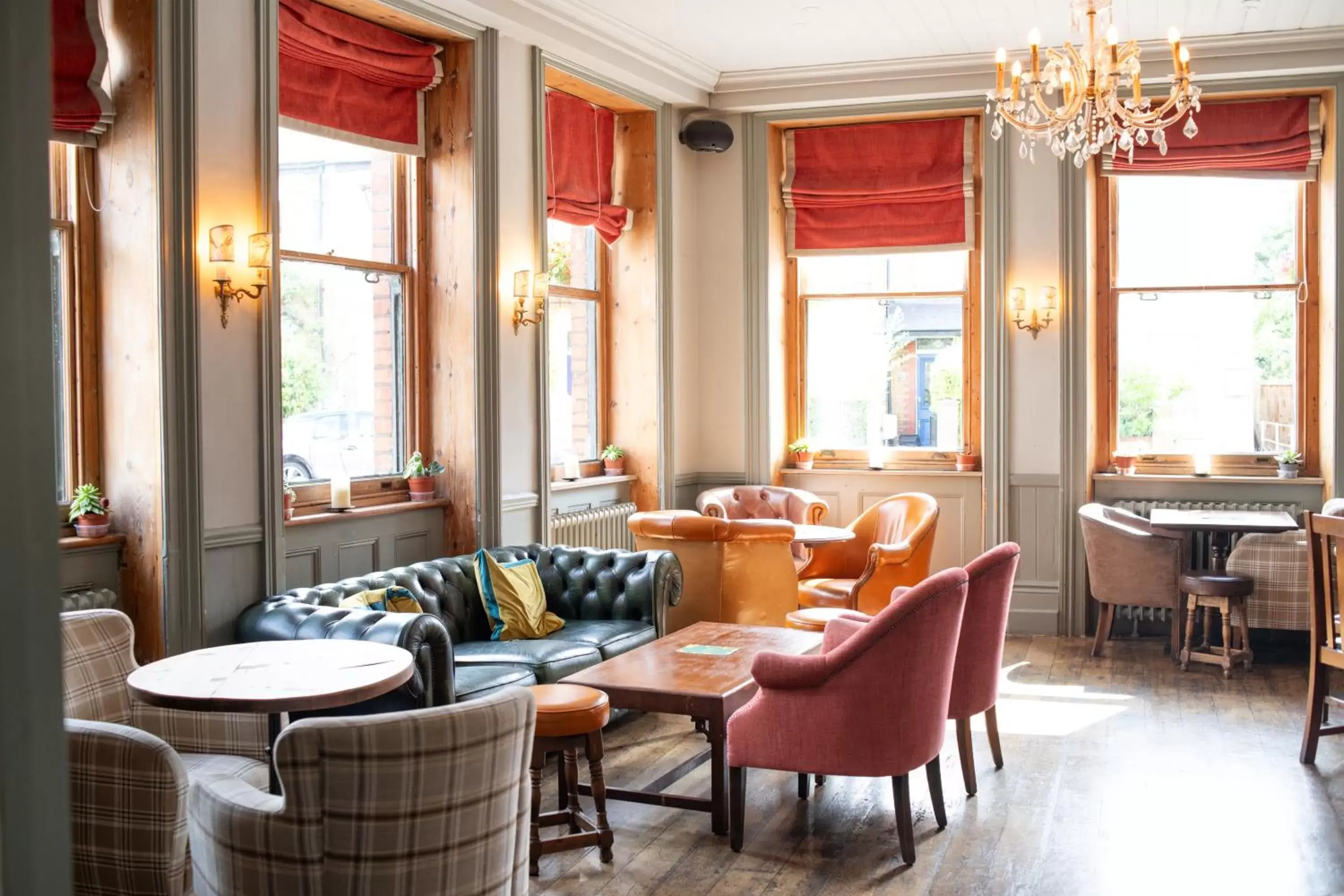 Lounge or bar, Restaurant/Places to Eat in Kew Gardens Hotel