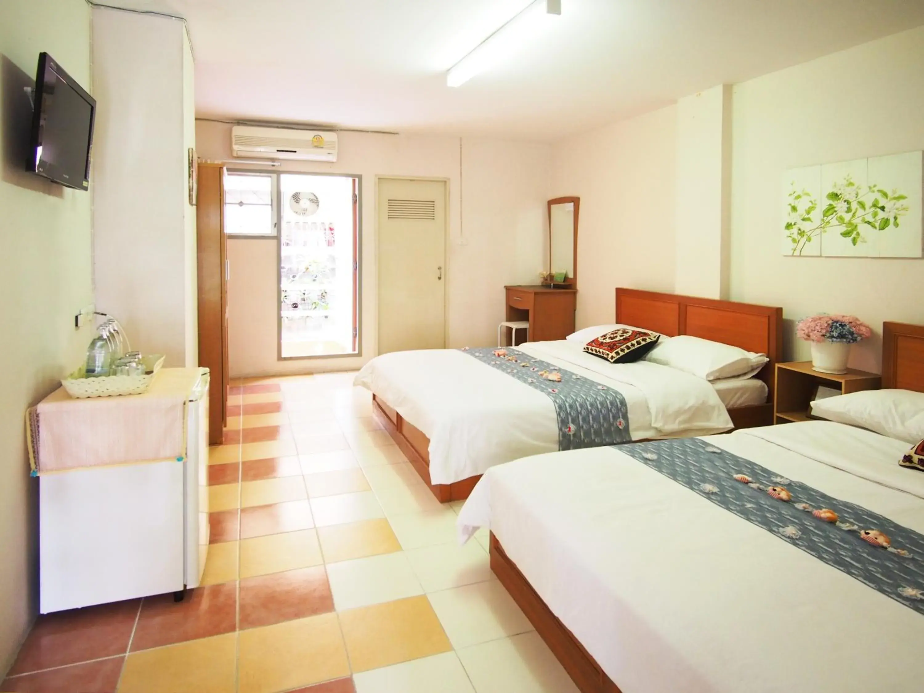 Bedroom, Room Photo in Thanapa Mansion (Donmuang Airport)