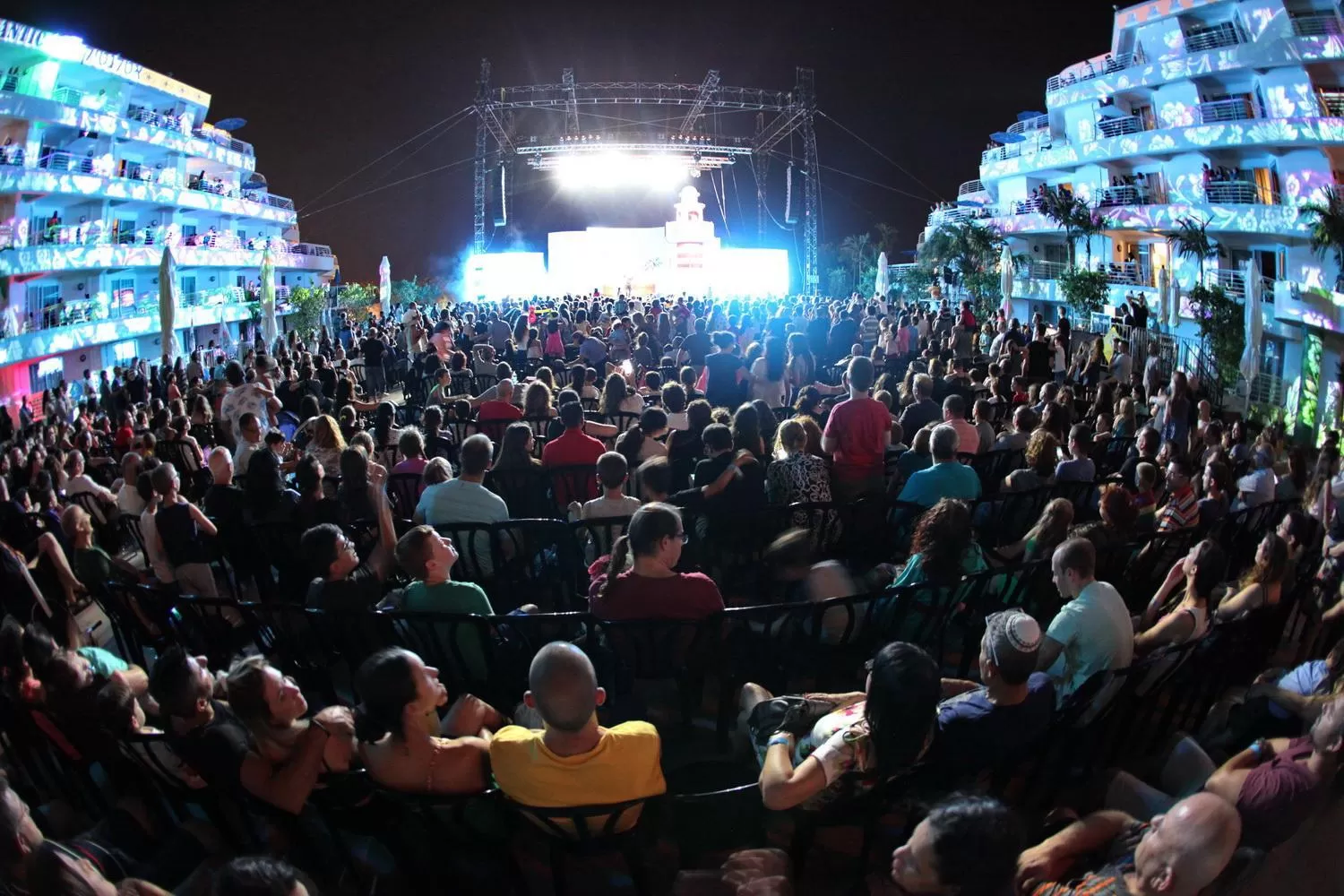 Night in Club Hotel Eilat - All Suites Hotel