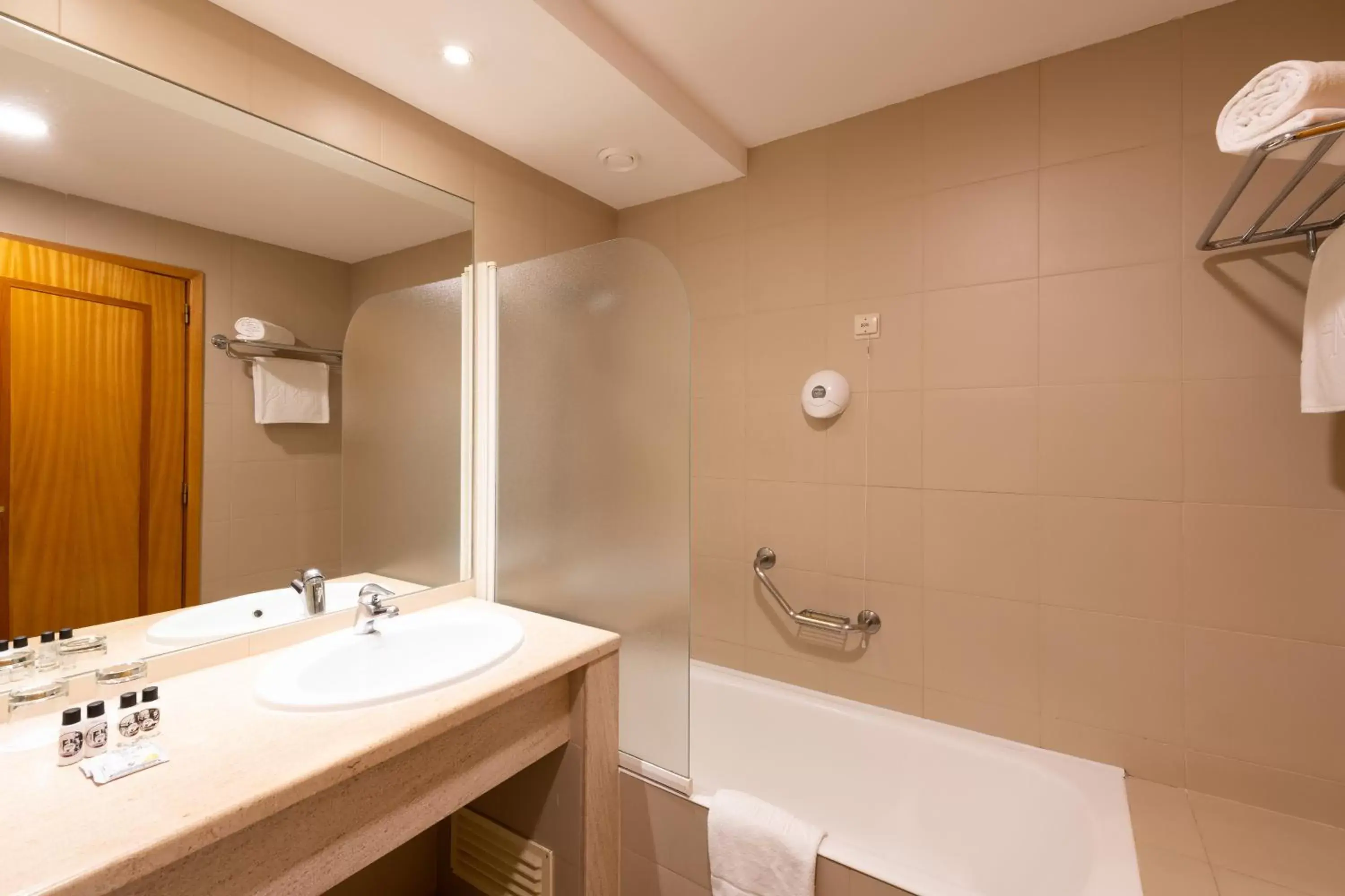Bathroom in Hotel Mundial