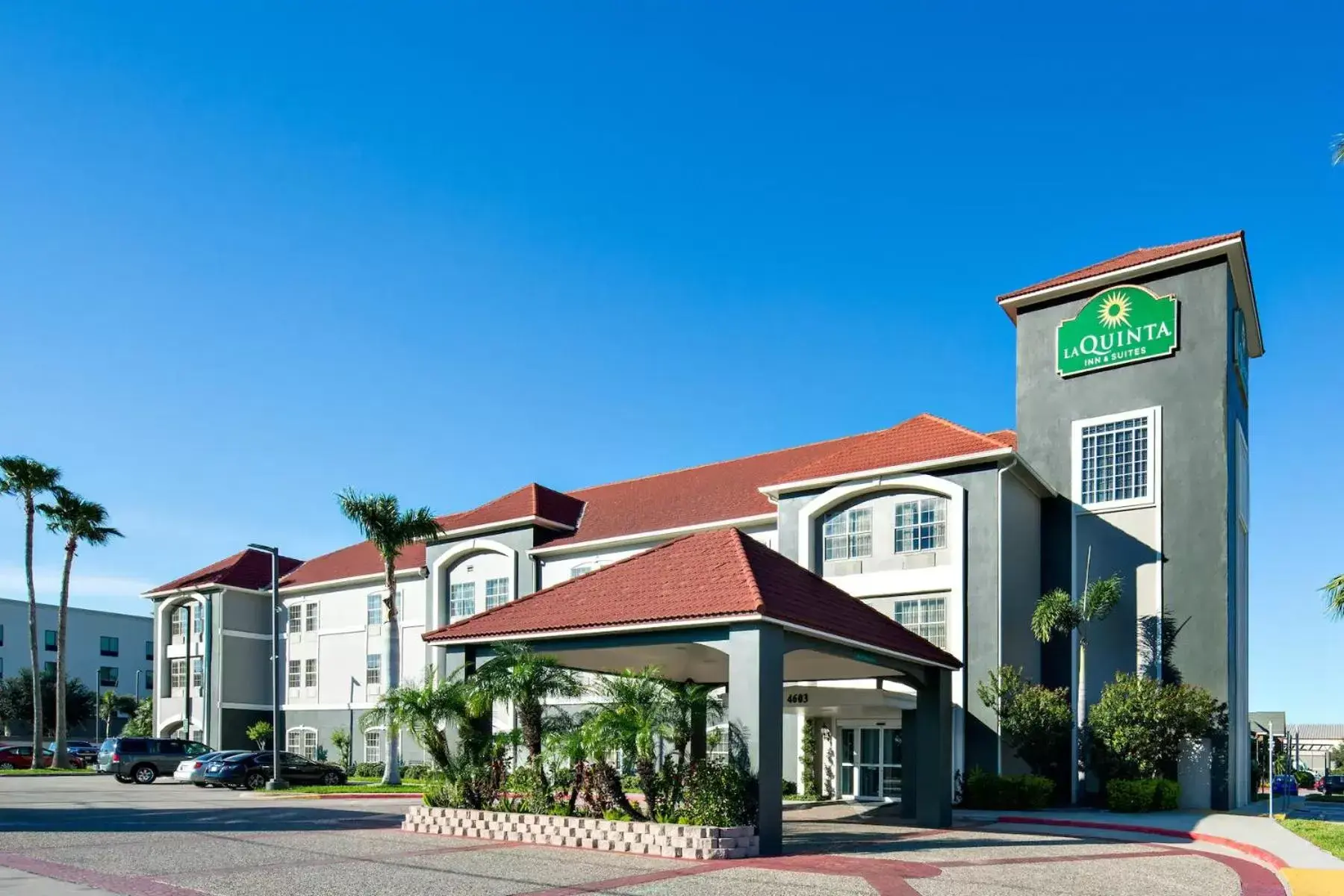 Property building in La Quinta Inn & Suites by Wyndham Pharr RGV Medical Center
