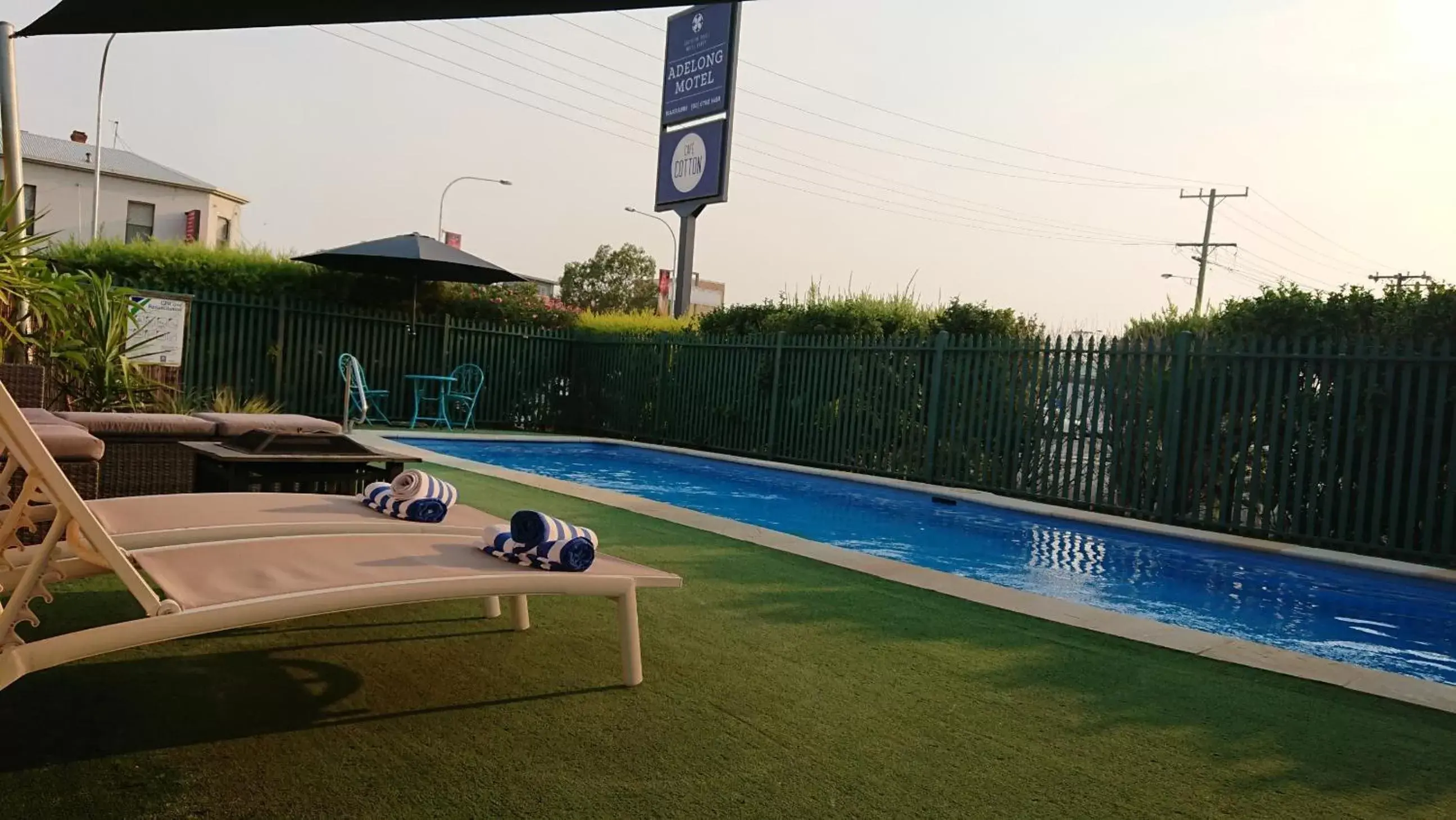 Swimming Pool in Adelong Motel