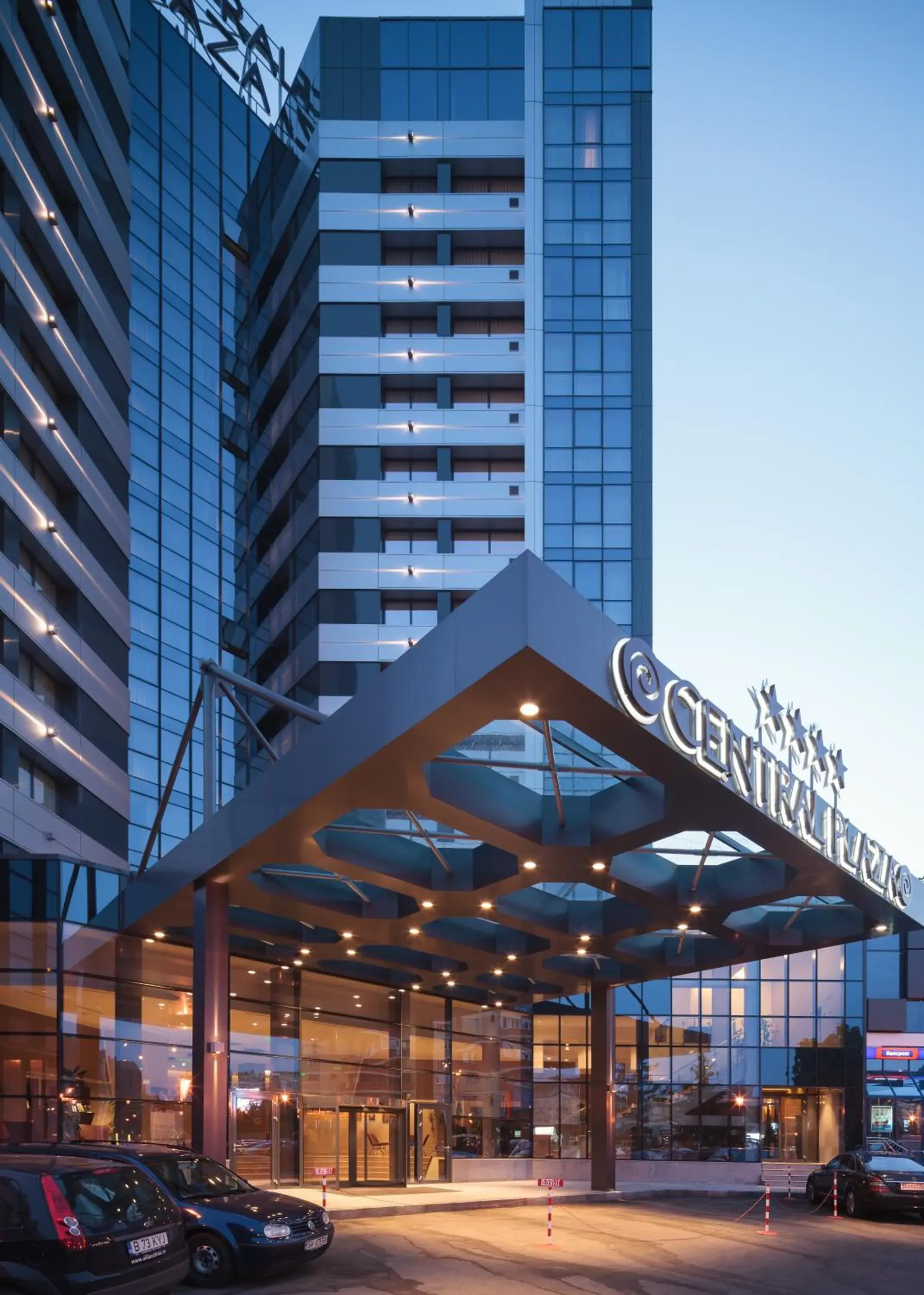 Facade/entrance, Property Building in Central Plaza Hotel