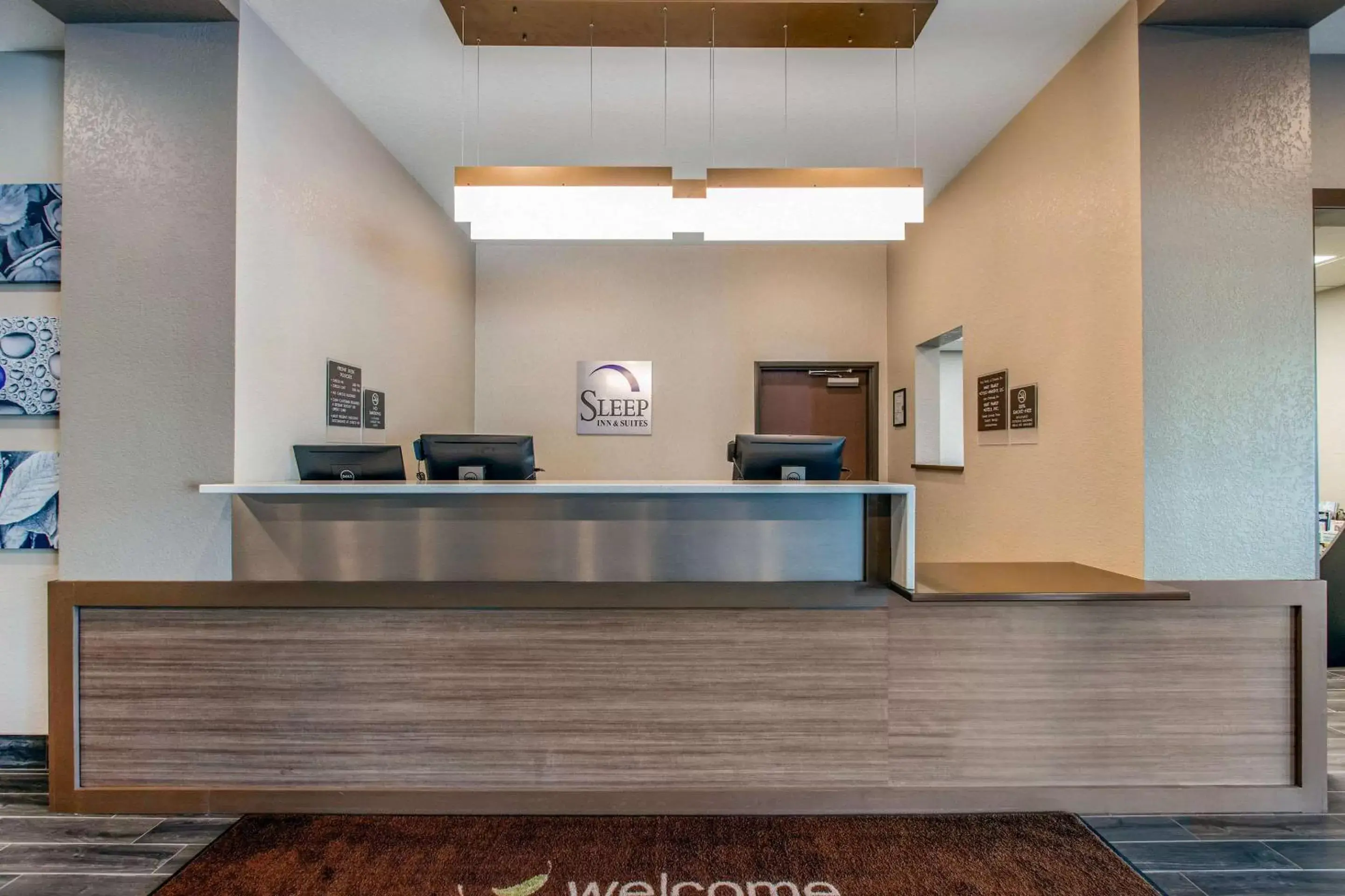Lobby or reception in Sleep Inn & Suites Ankeny - Des Moines Lobby or reception in Sleep Inn & Suites Ankeny - Des Moines