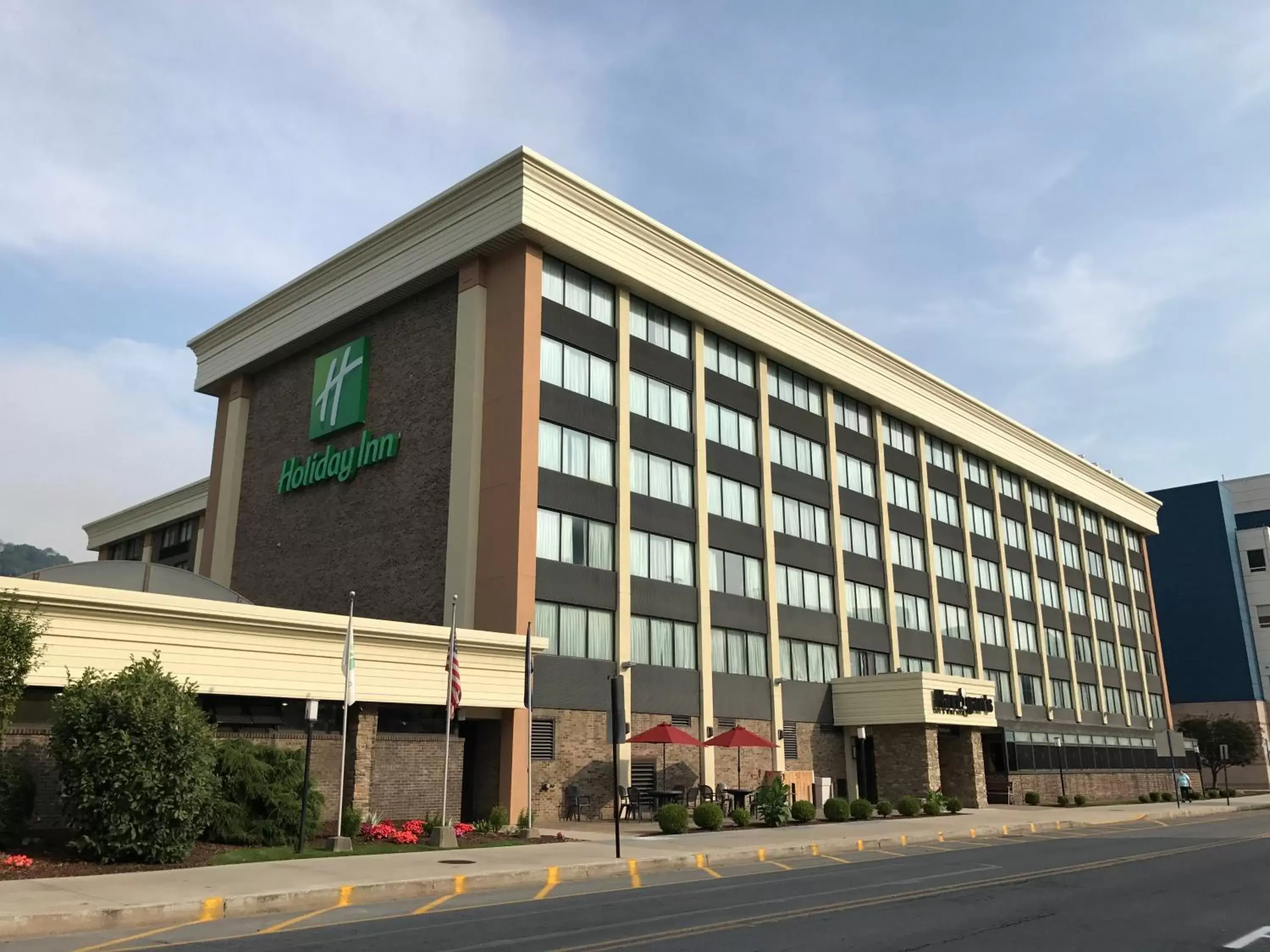 Property Building in Holiday Inn Johnstown-Downtown, an IHG Hotel
