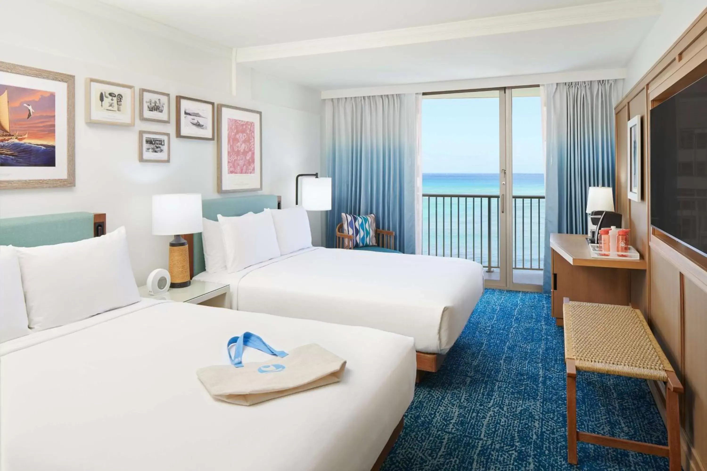 Bedroom in OUTRIGGER Reef Waikiki Beach Resort