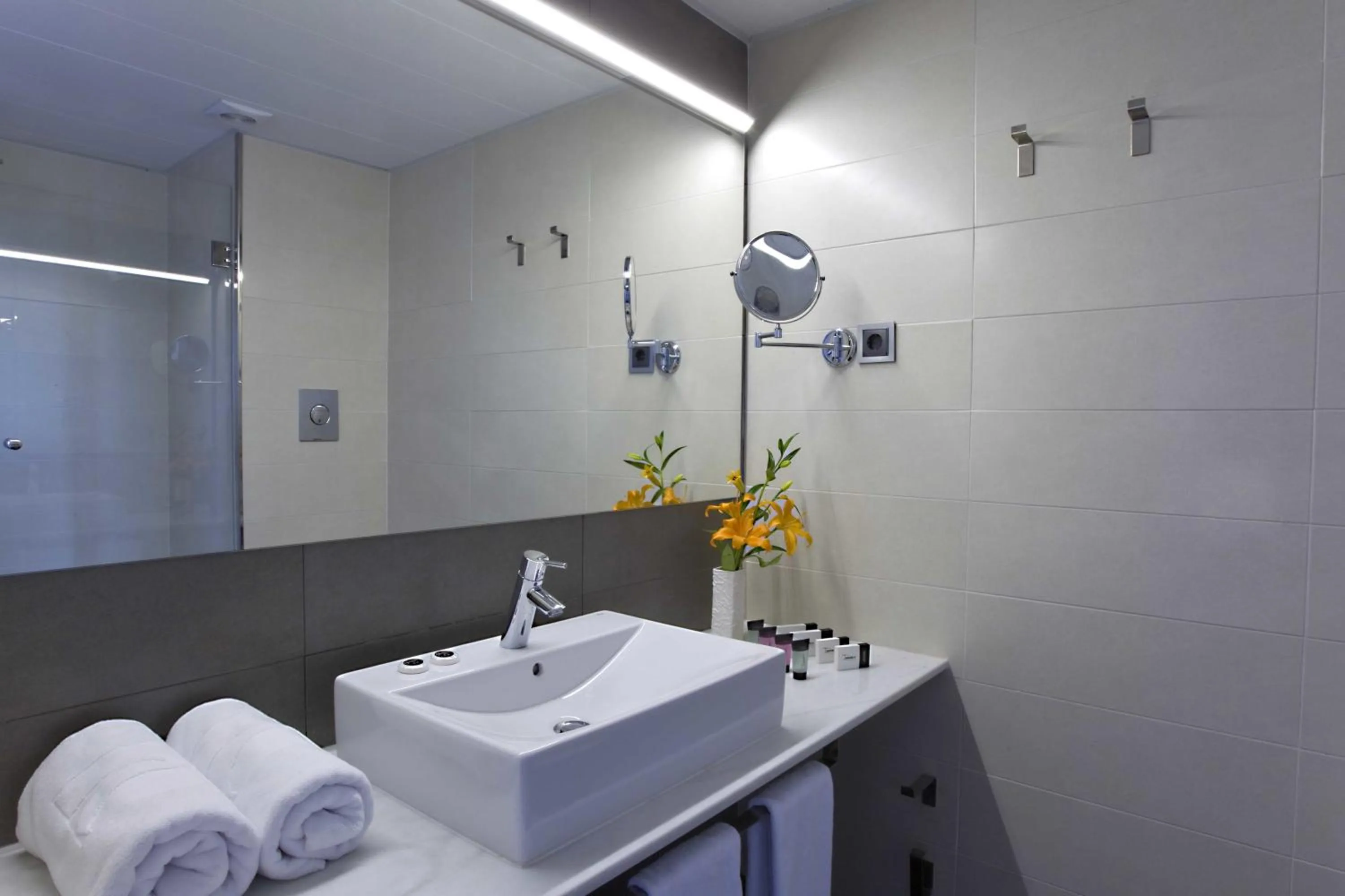 Bathroom in Altafulla Mar Hotel