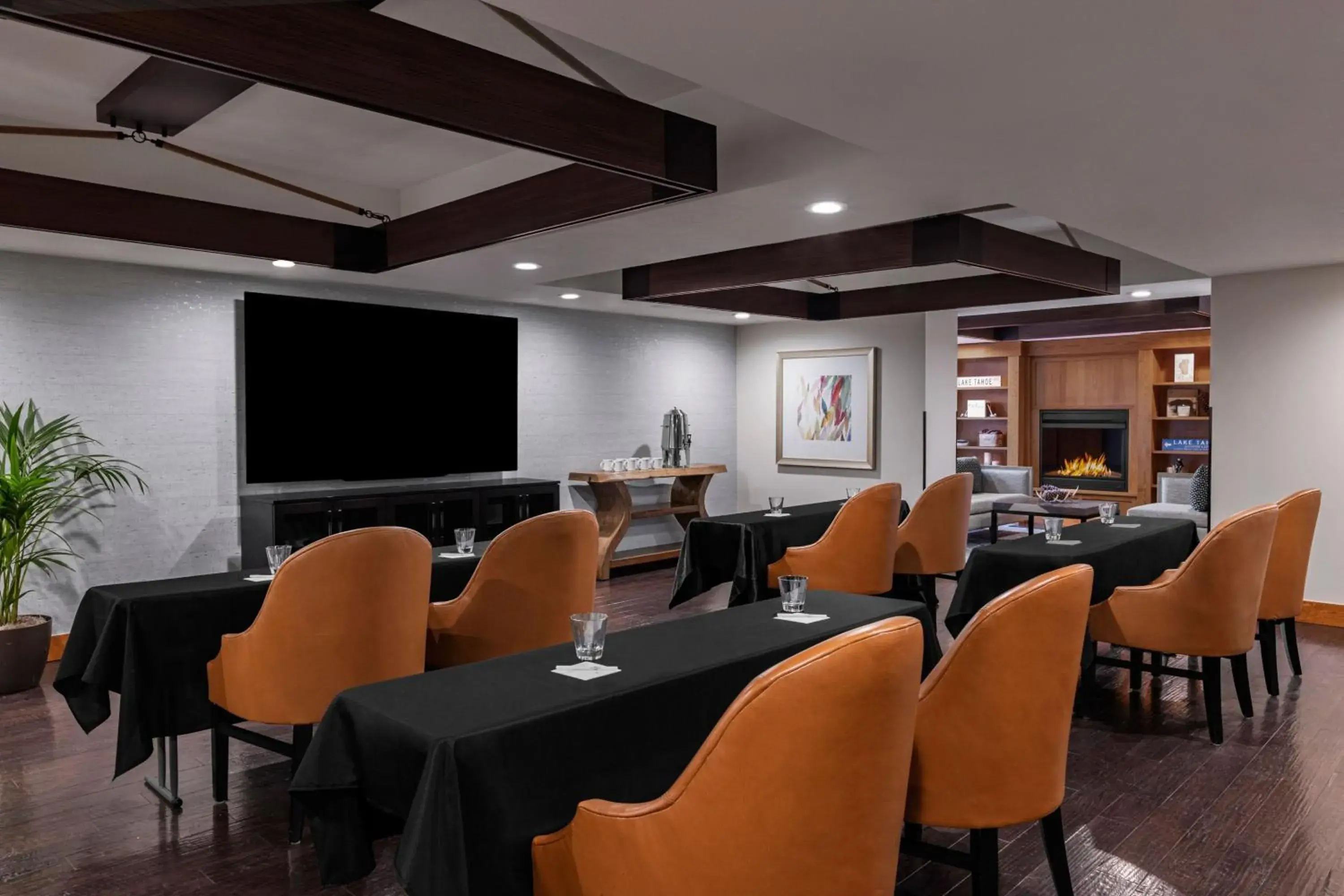 Lounge or bar in Marriott Grand Residence Club, Lake Tahoe