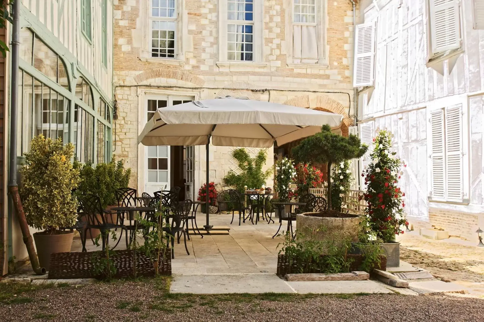 Patio in Hotel Saint Georges