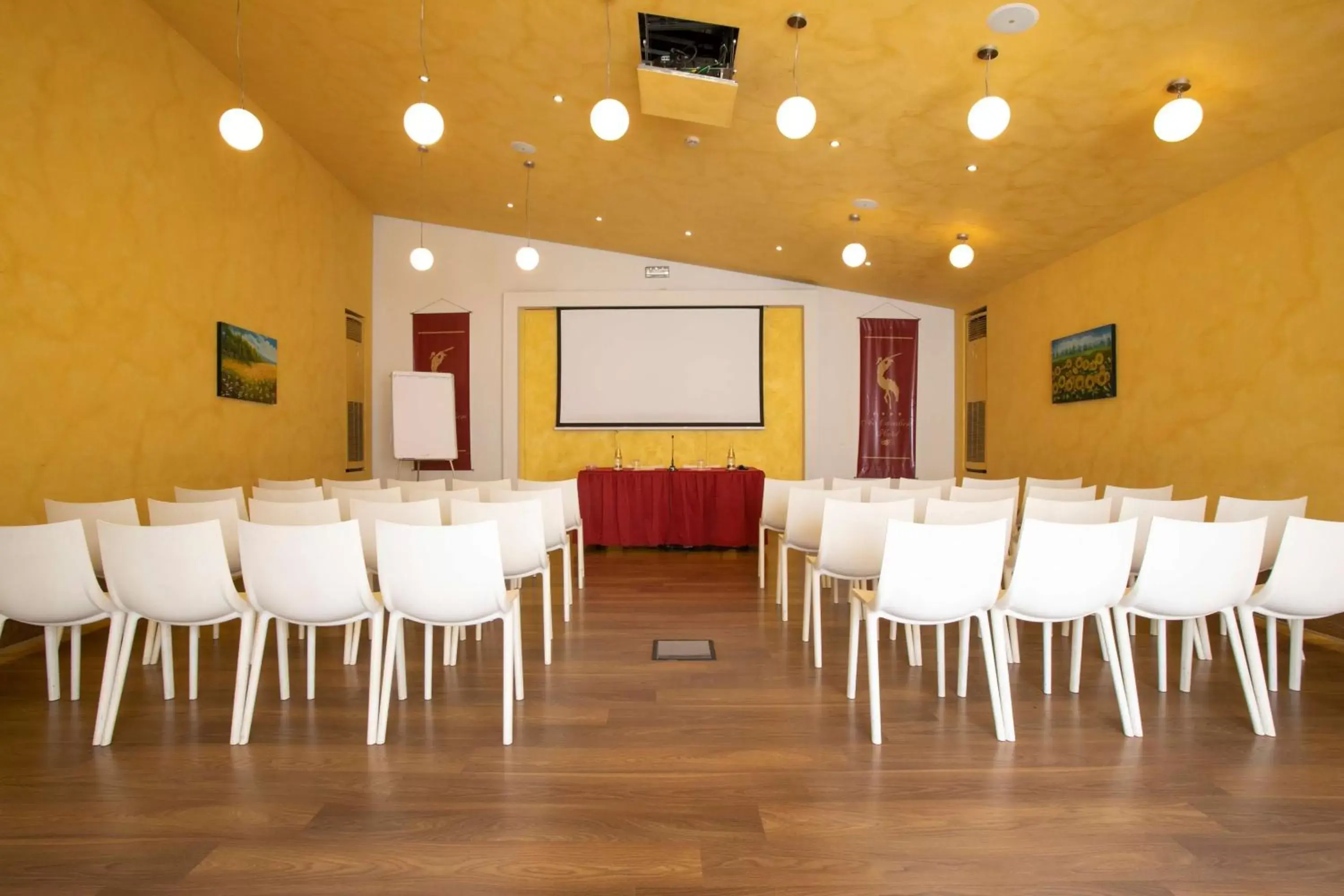 Meeting/conference room in Best Western Ai Cavalieri Hotel
