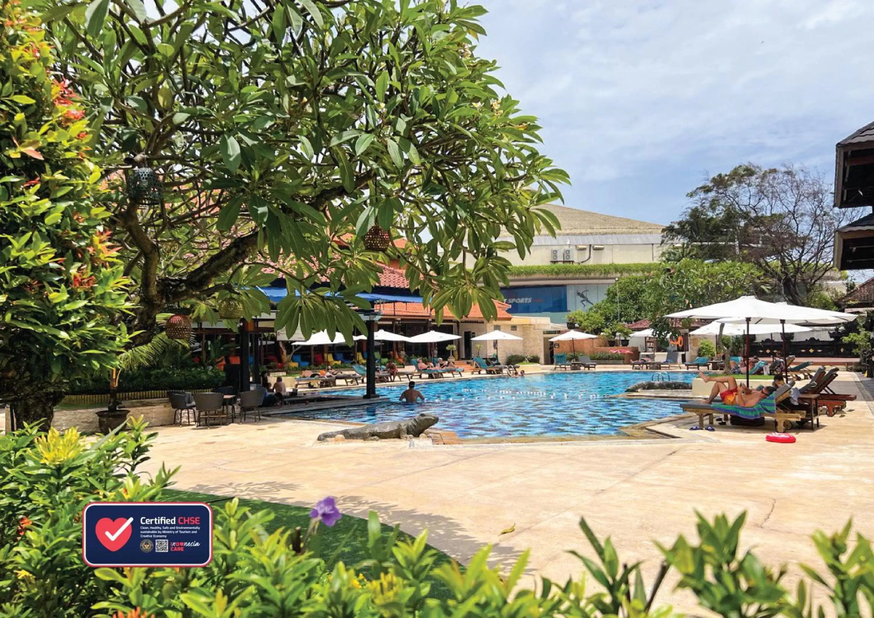 Property building, Swimming Pool in Grand Istana Rama Hotel