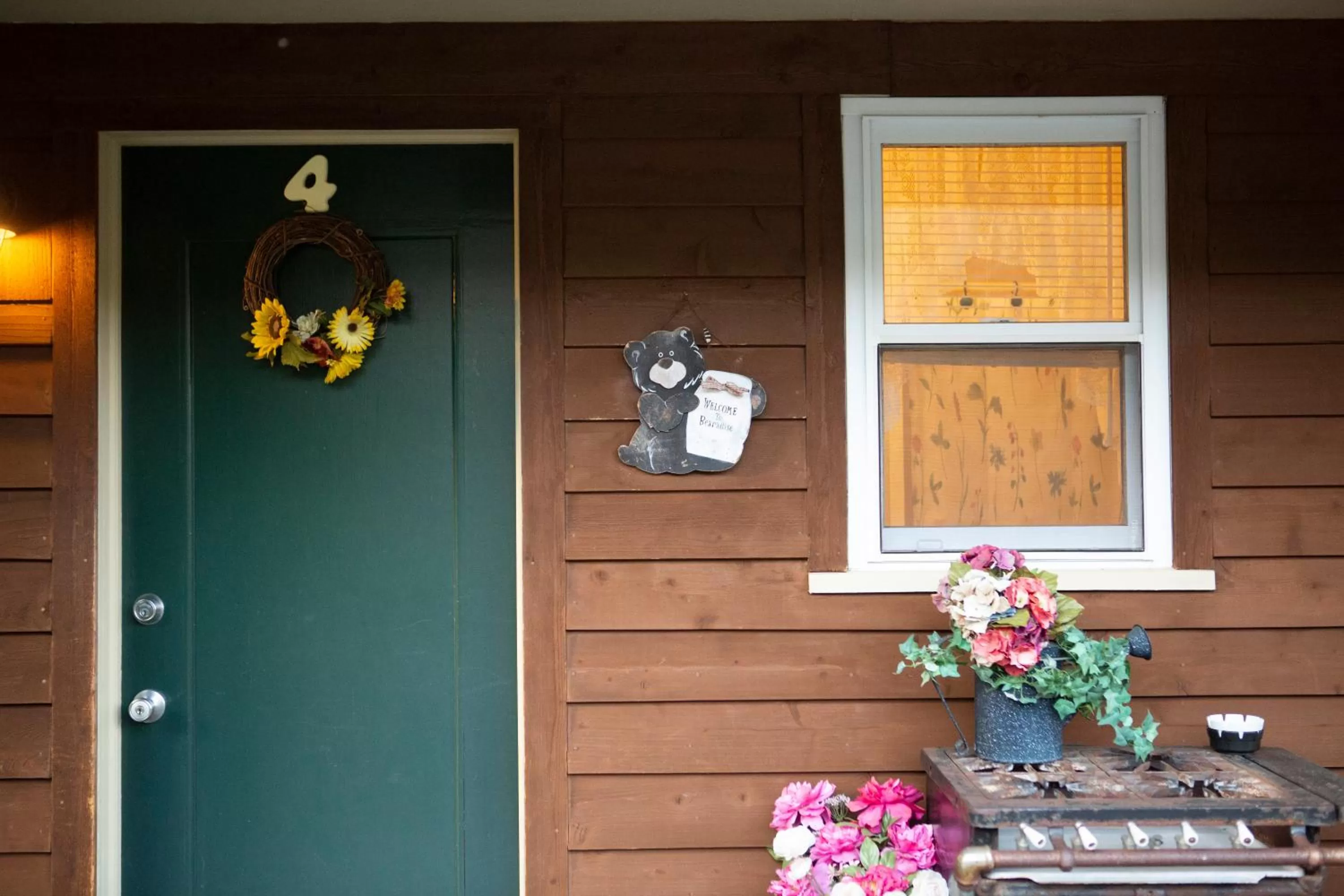 Facade/entrance in The Chimney Rock Inn & Cottages