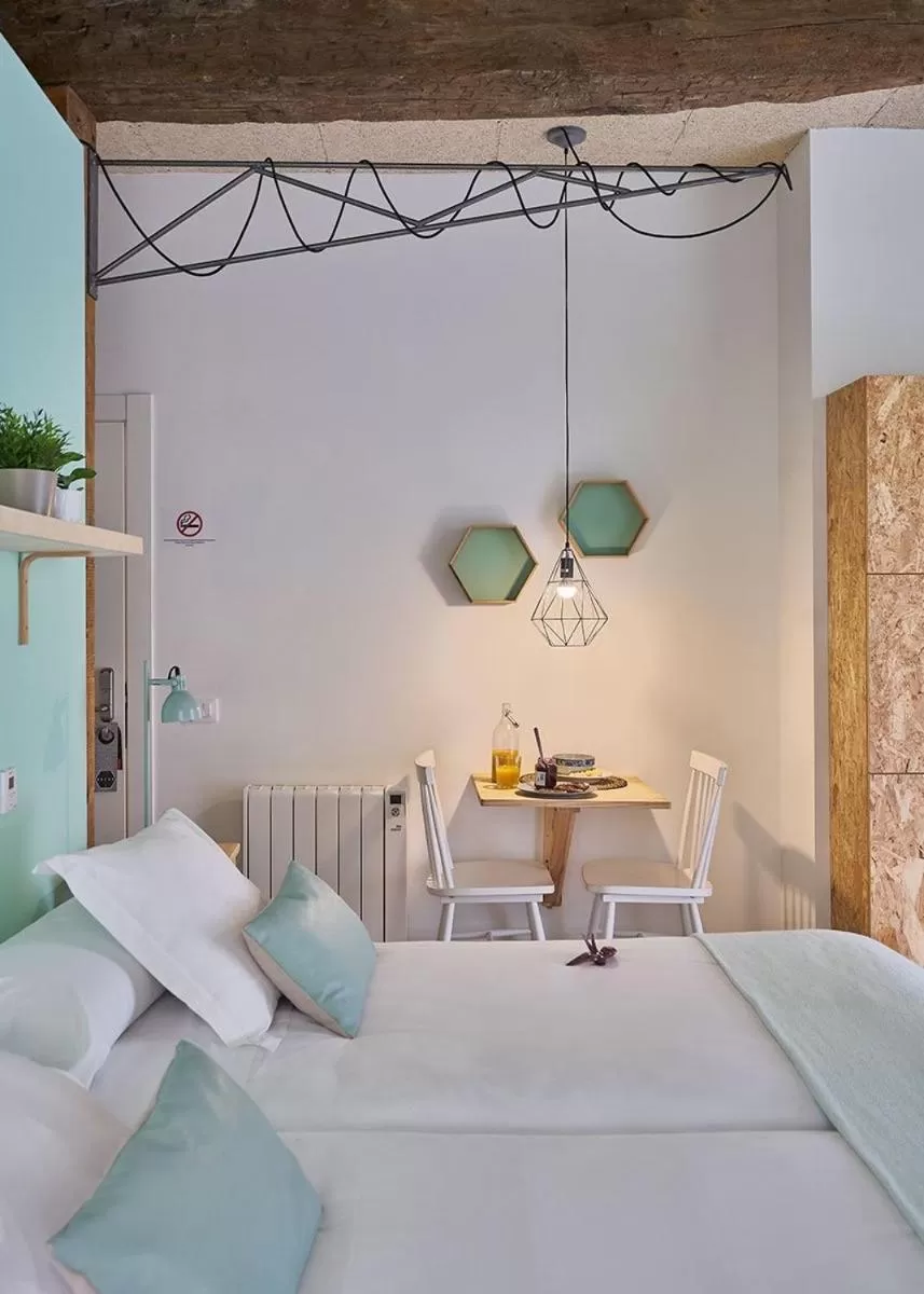 Seating area, Bed in Urban Suite Santander