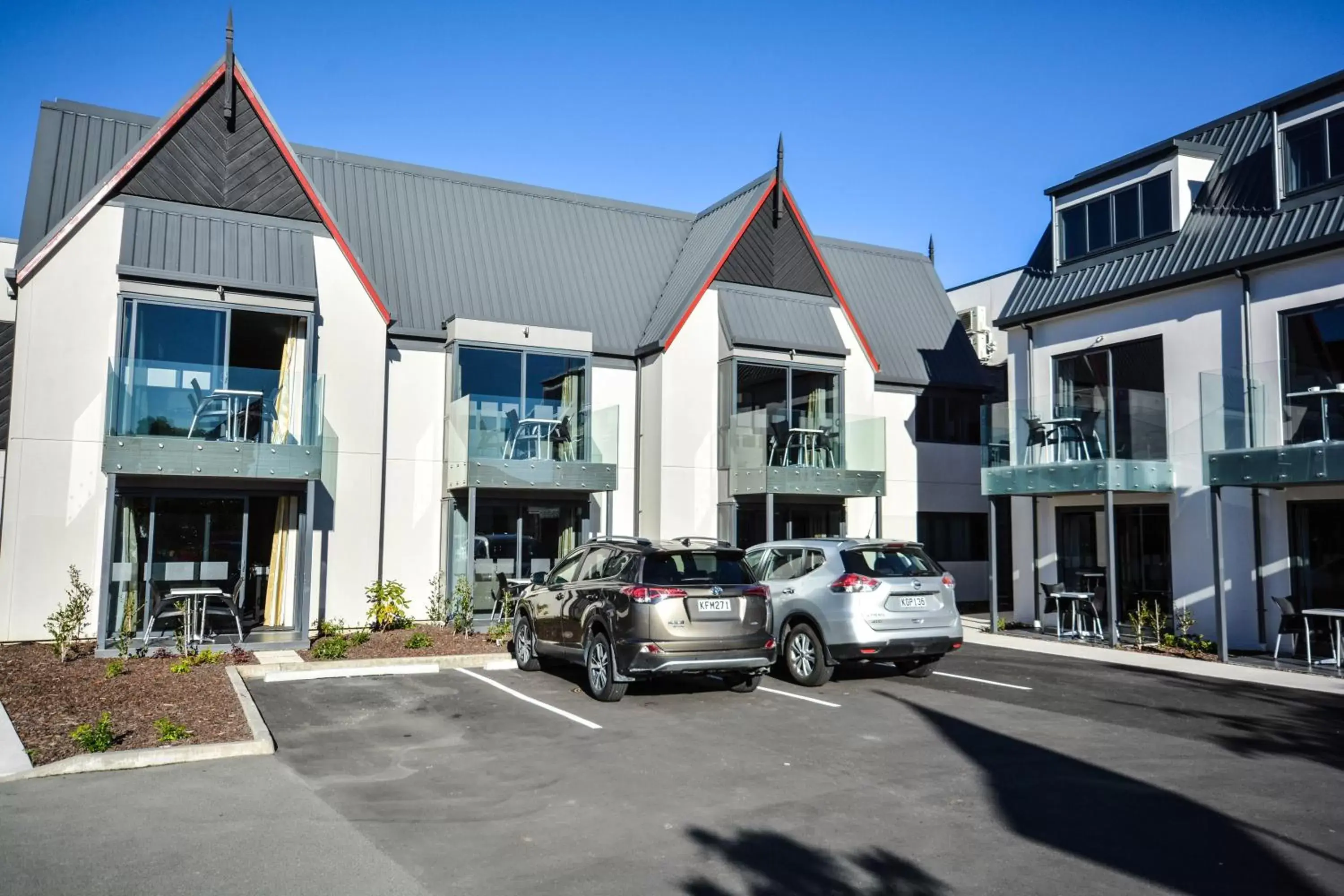 Property Building in Chateau Marlborough Hotel