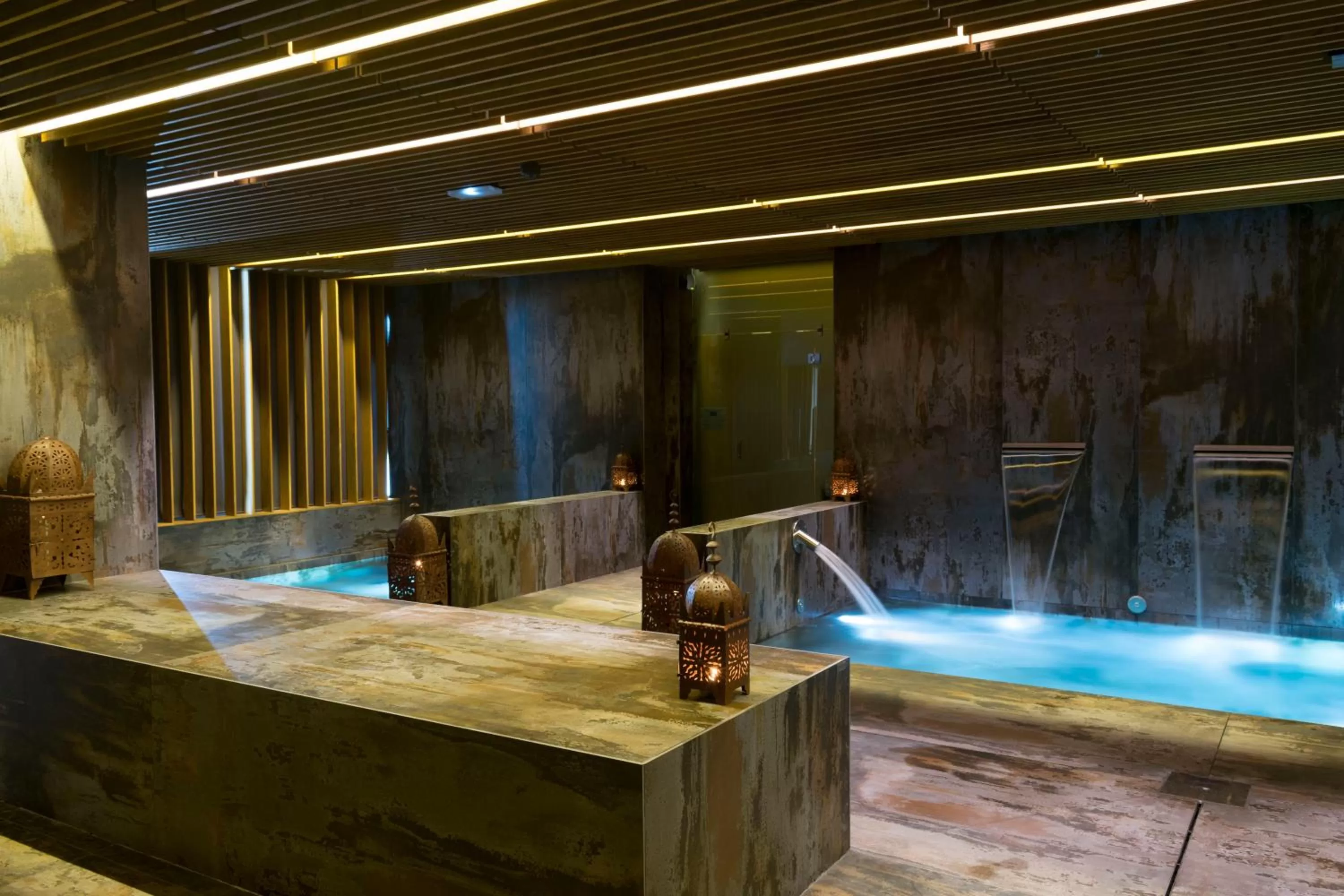 Hot Spring Bath in Rafa Nadal Residence