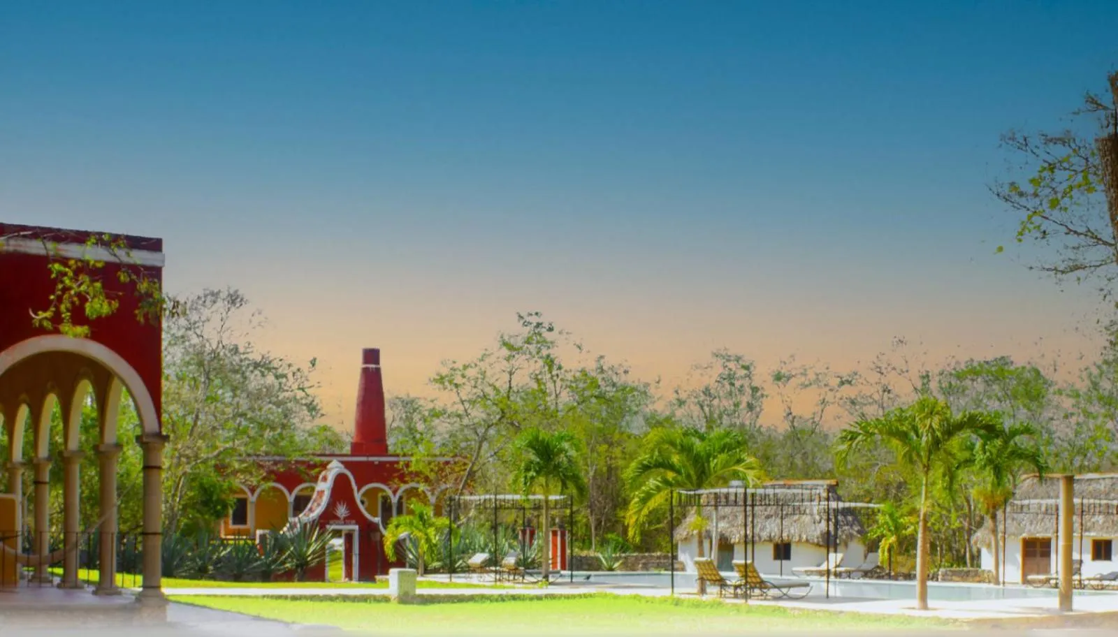 Property building in Hotel Hacienda Ticum