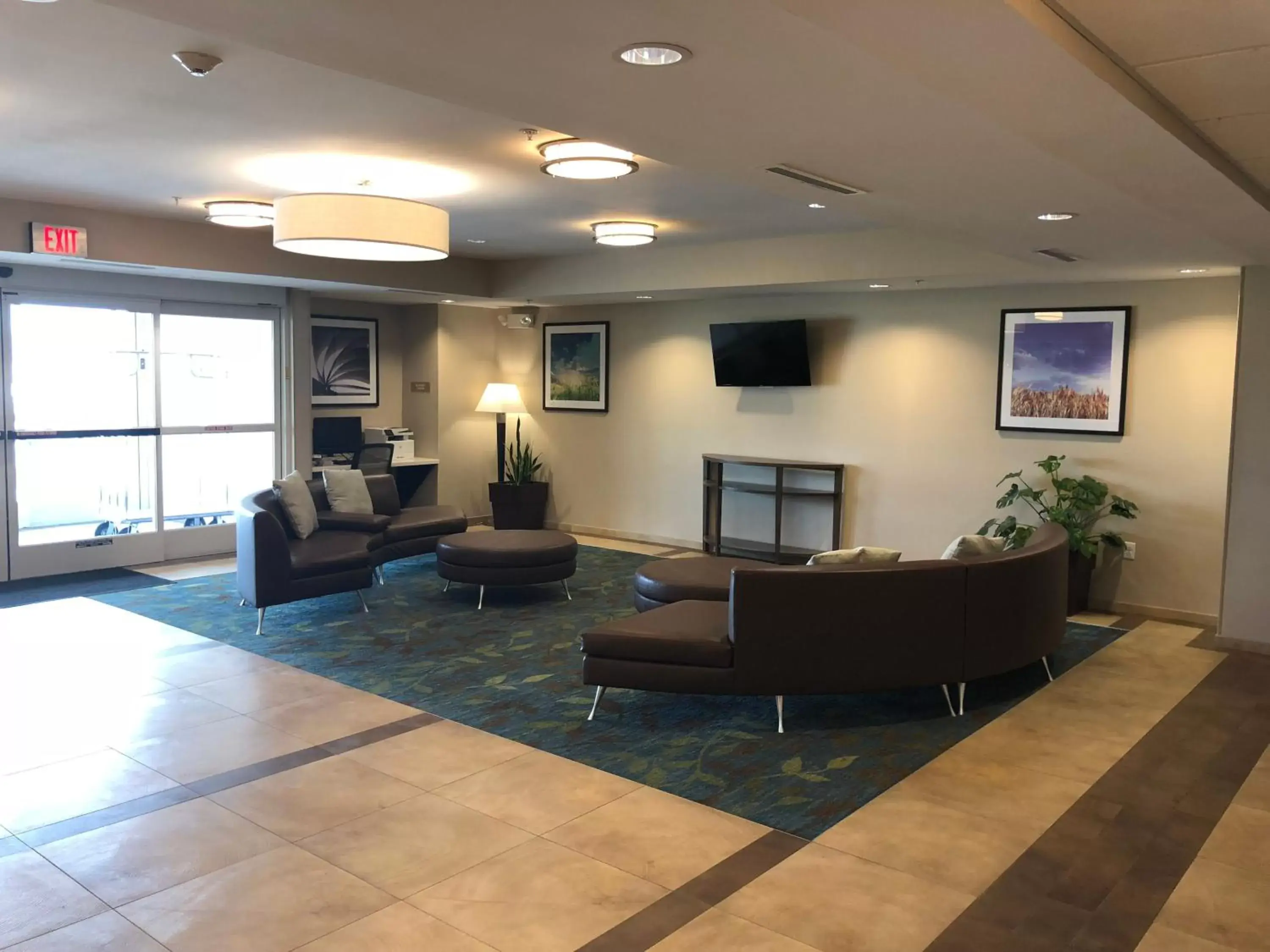 Property building, Lobby/Reception in Candlewood Suites - El Dorado, an IHG Hotel