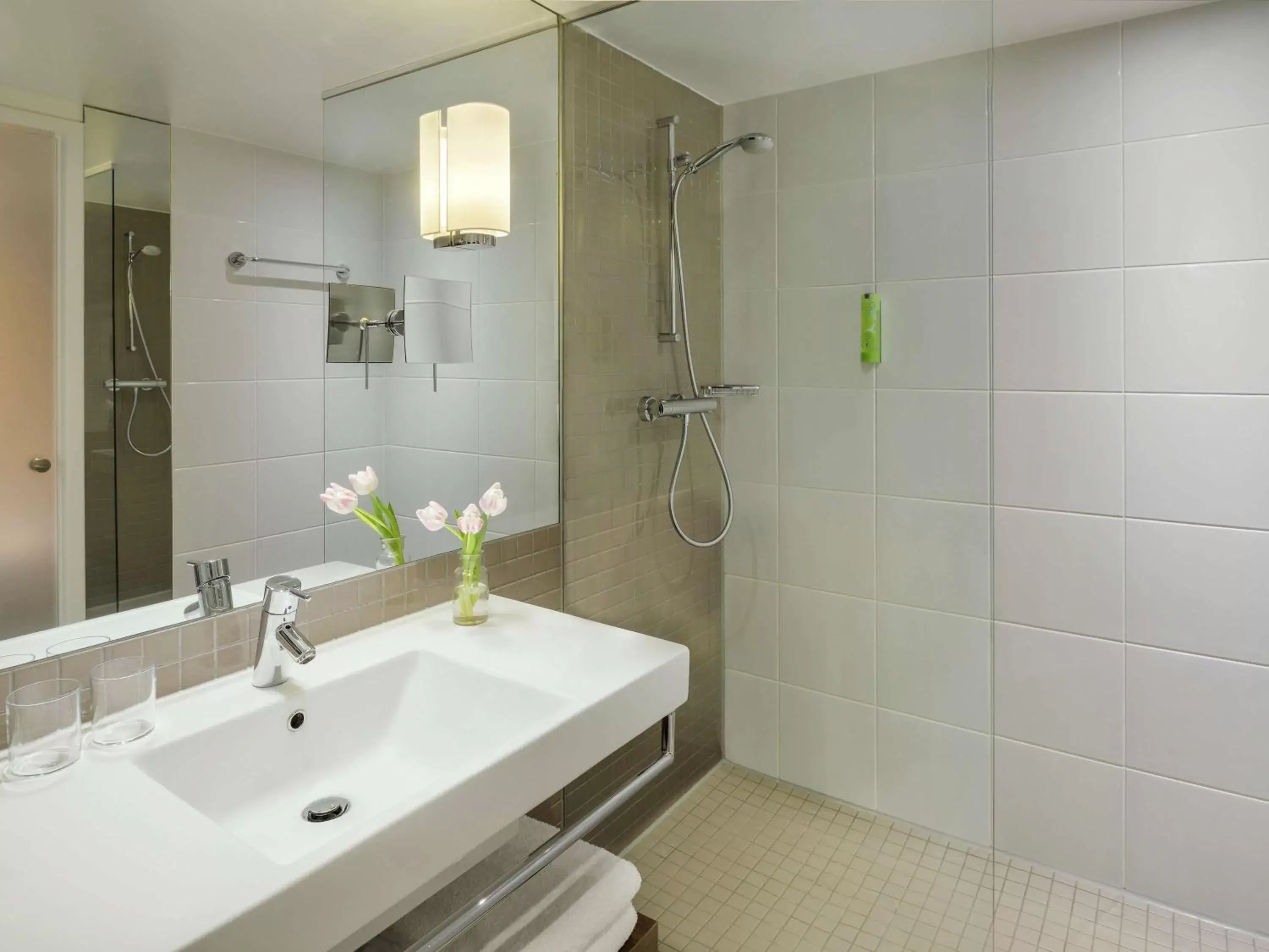 Photo of the whole room, Bathroom in Mövenpick Hotel Amsterdam City Centre