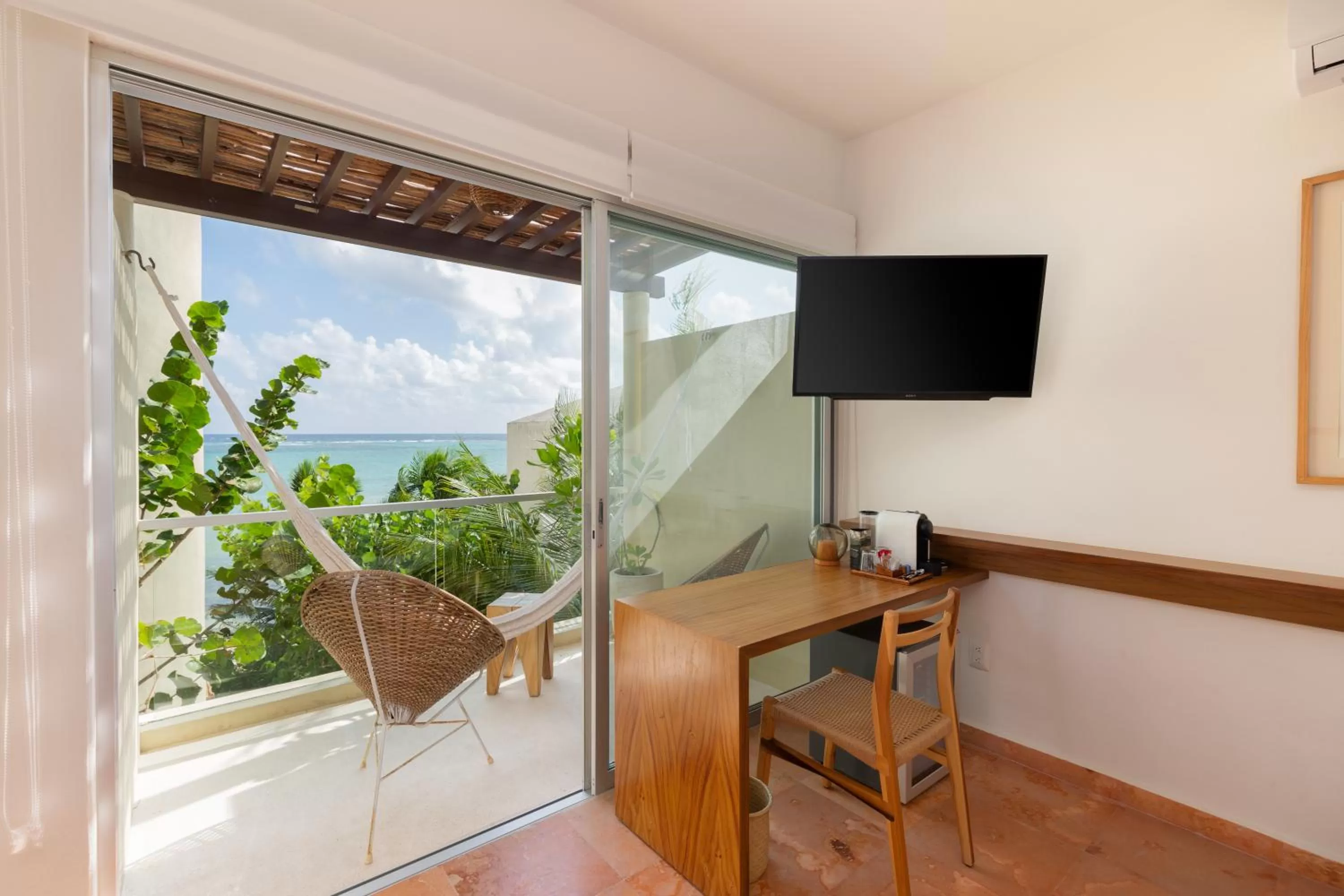 Parcial Ocean View Room in Mereva Tulum