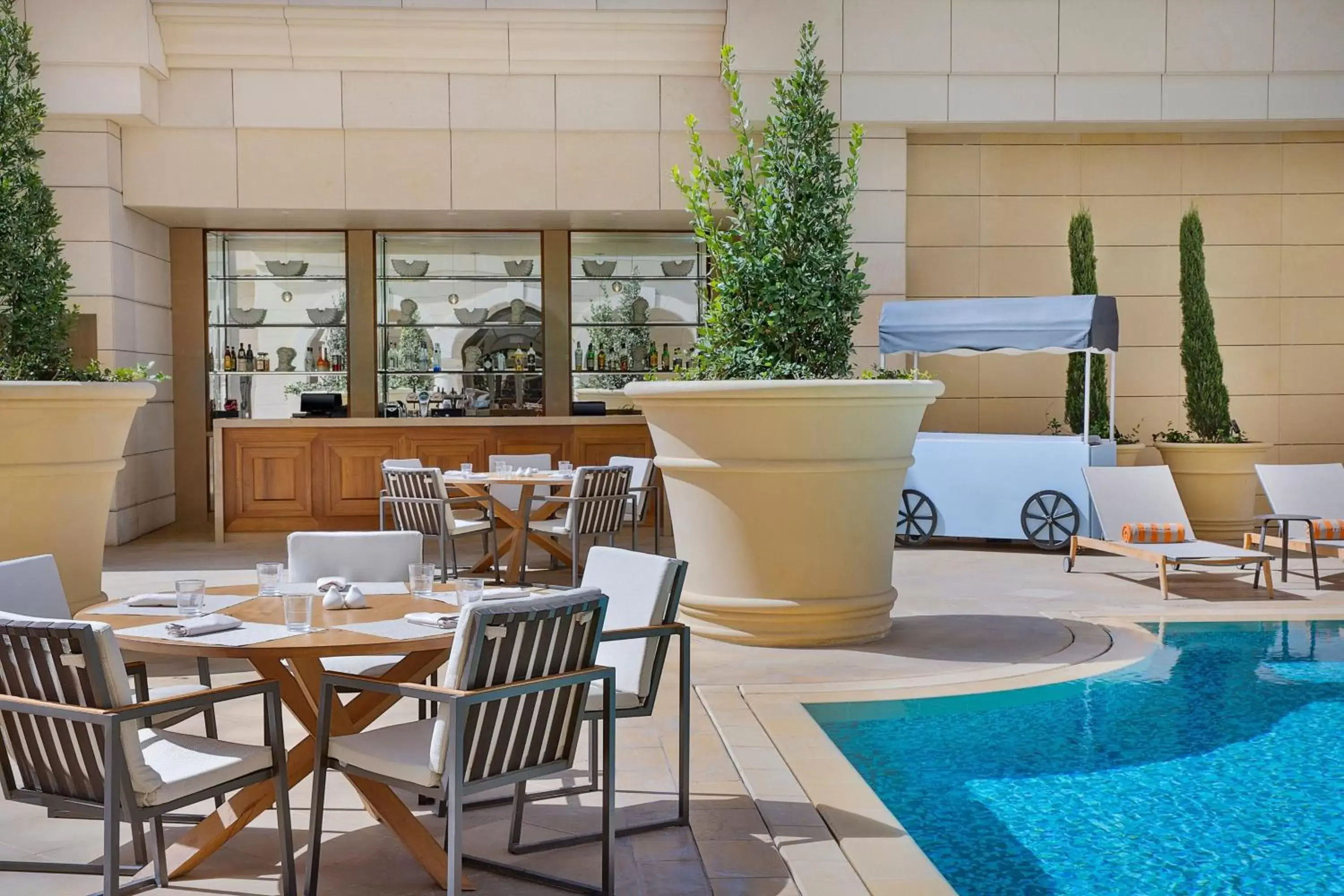 Swimming pool, Restaurant/Places to Eat in The Ritz-Carlton, Amman