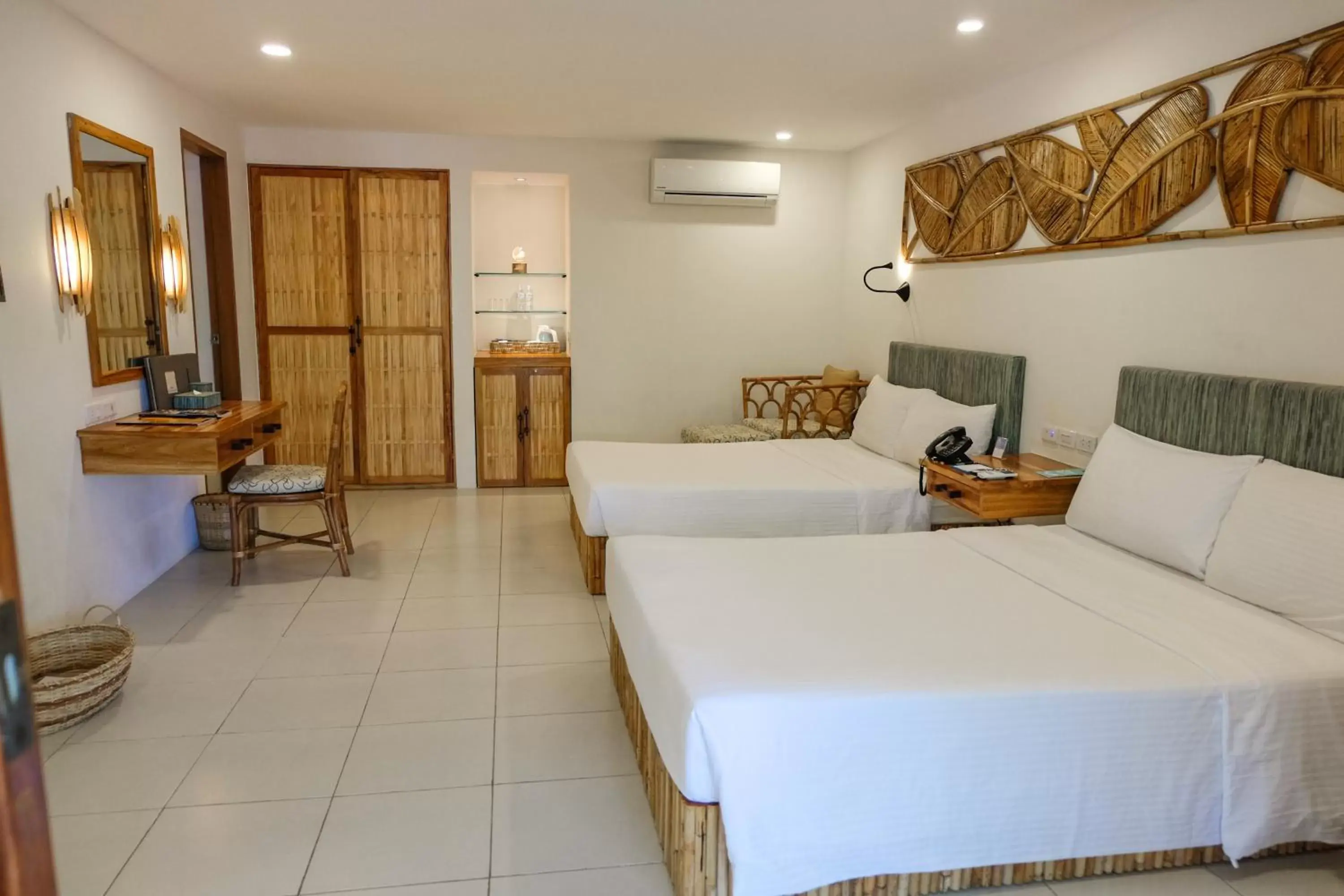 Bedroom, Bed in Bluewater Maribago Beach Resort