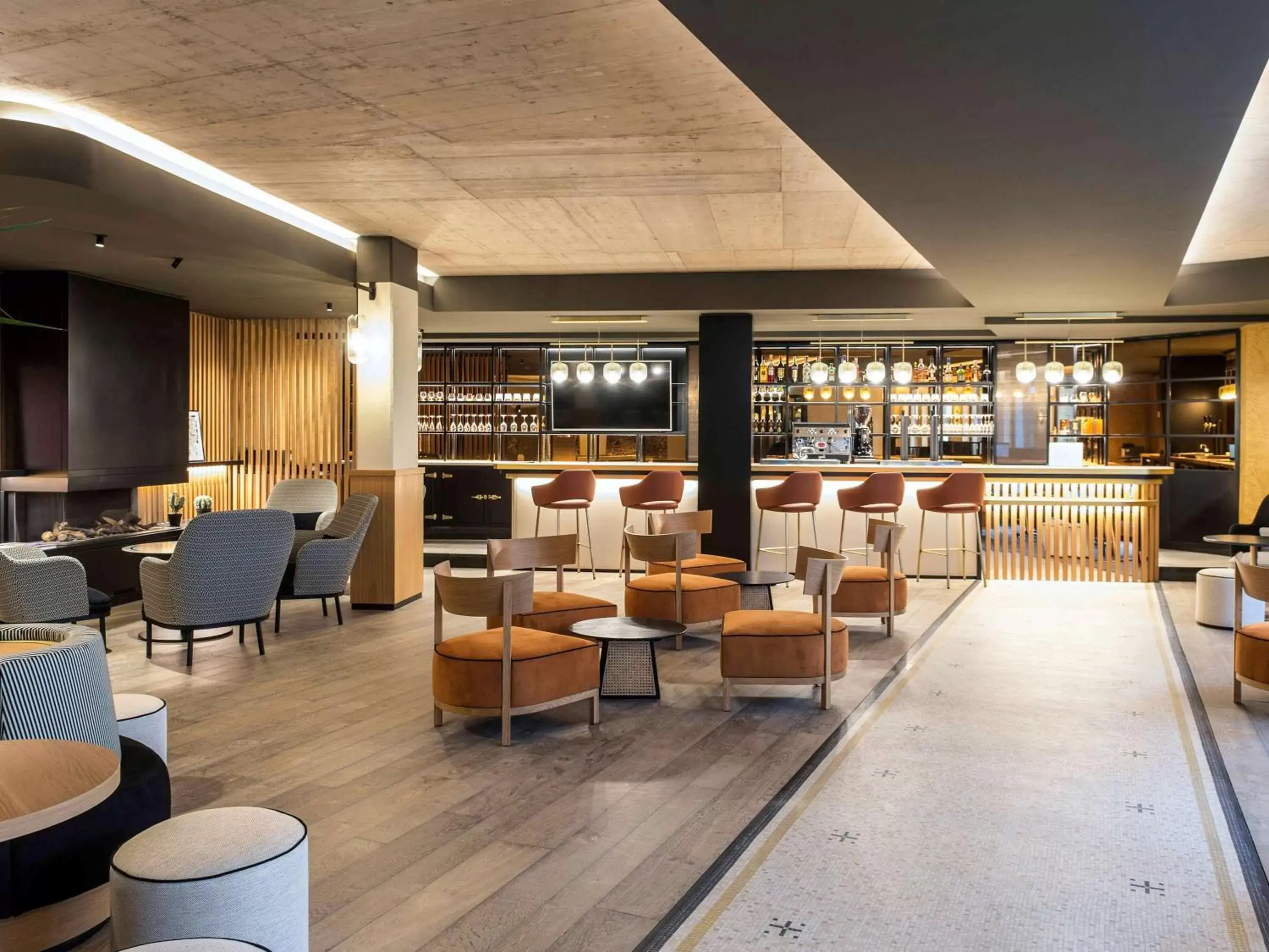 Lounge or bar, Lounge/Bar in Mercure Luxembourg Off Kirchberg