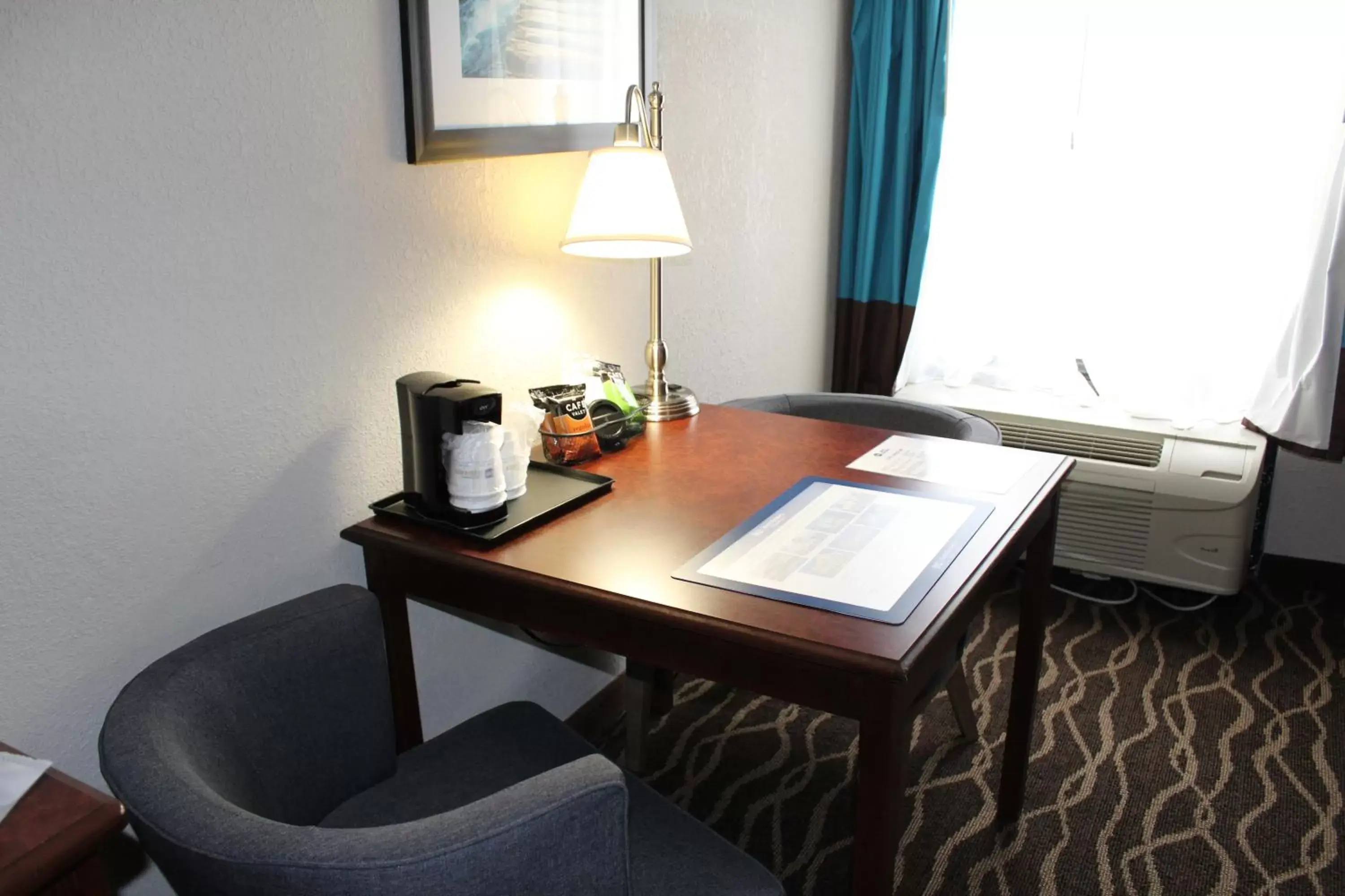 Seating Area in Best Western Albemarle Inn