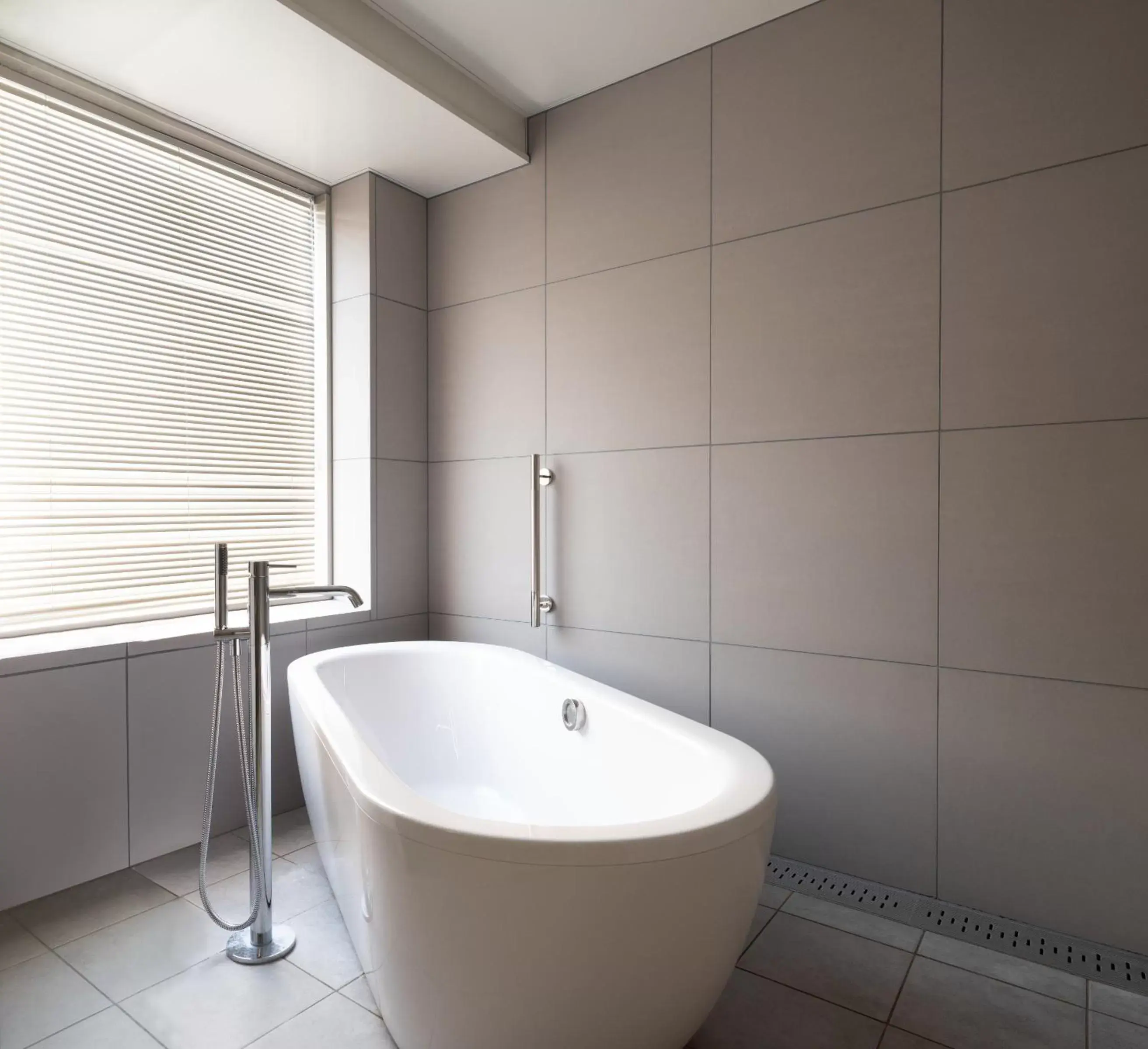 Photo of the whole room, Bathroom in ANA Crowne Plaza Chitose, an IHG Hotel