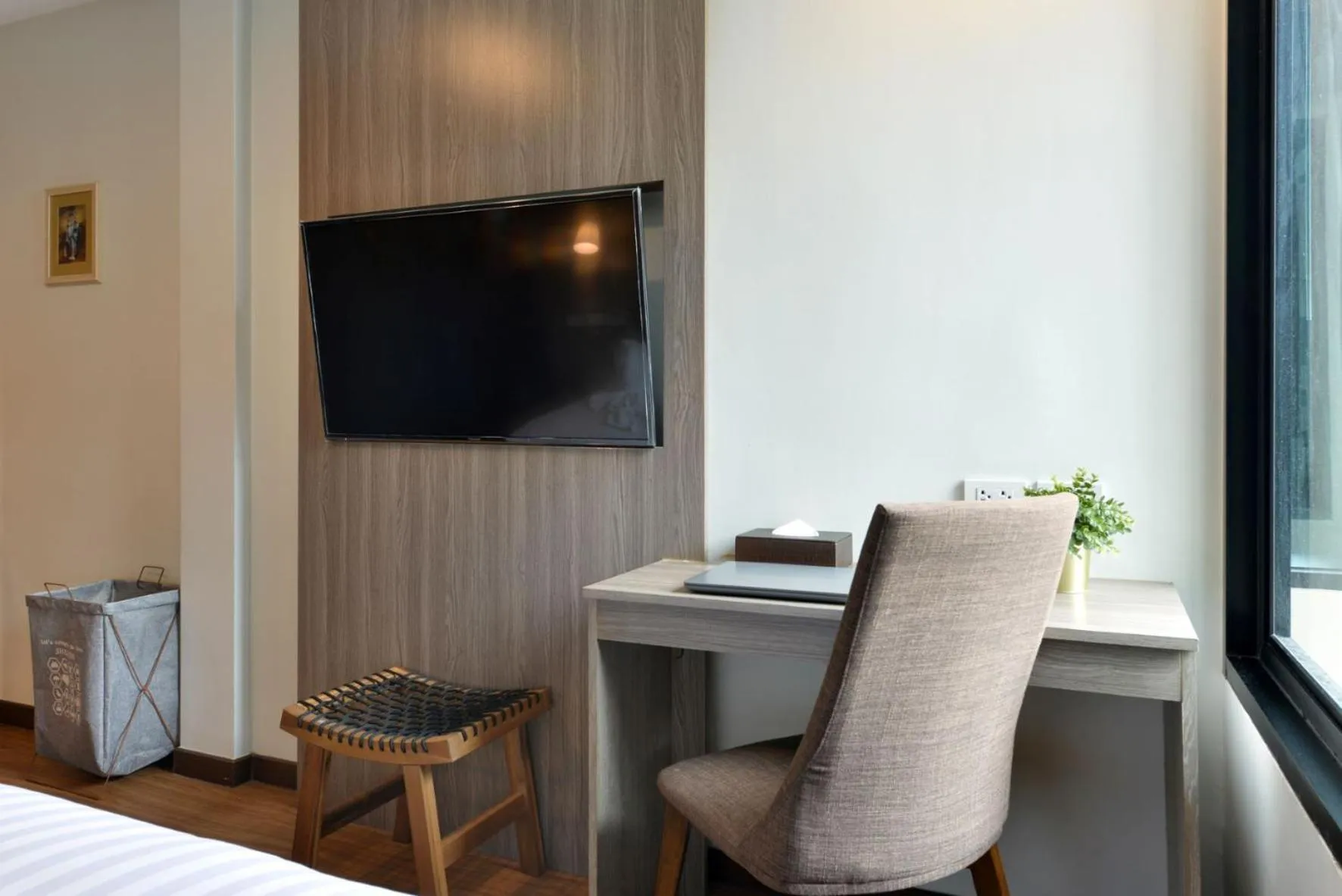 TV and multimedia in StayAt Bedever Bangkok Hotel